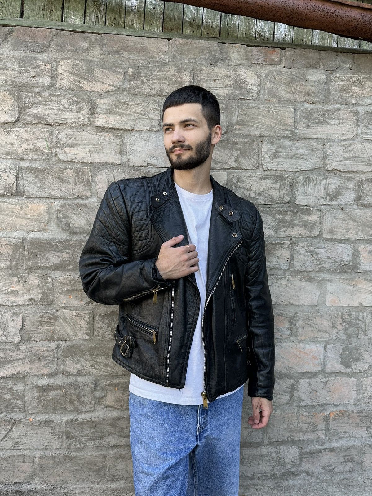 Vintage Vintage 90s Ramones Style Biker Leather Jacket Size US S / EU 44-46 / 1 - 1 Thumbnail
