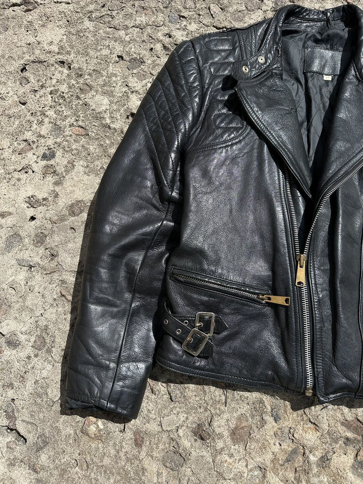 Vintage Vintage 90s Ramones Style Biker Leather Jacket Size US S / EU 44-46 / 1 - 10 Thumbnail