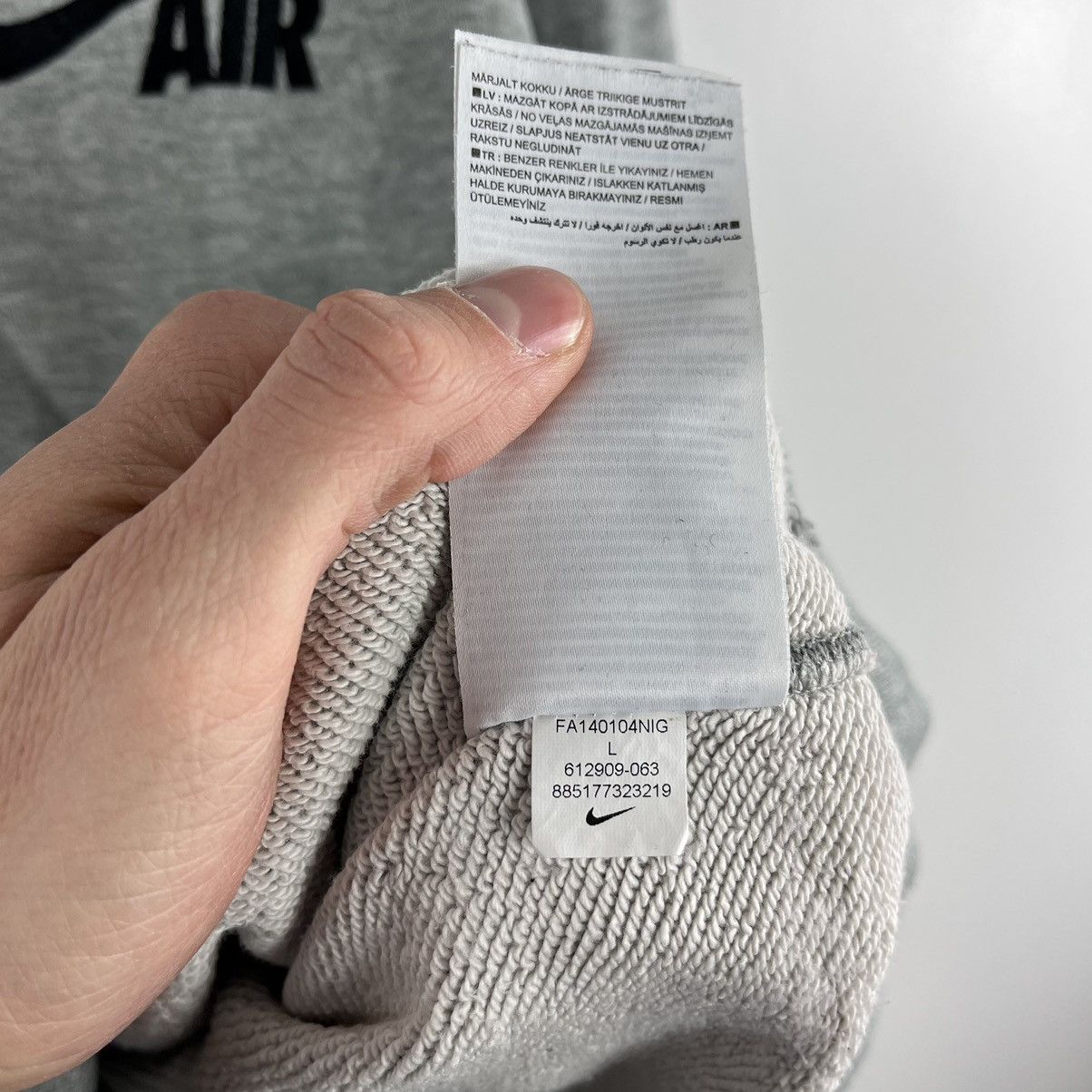Nike Nike Air Sweatshirt Crew Neck Spell Out Logo Grey Size L Size US L / EU 52-54 / 3 - 8 Thumbnail