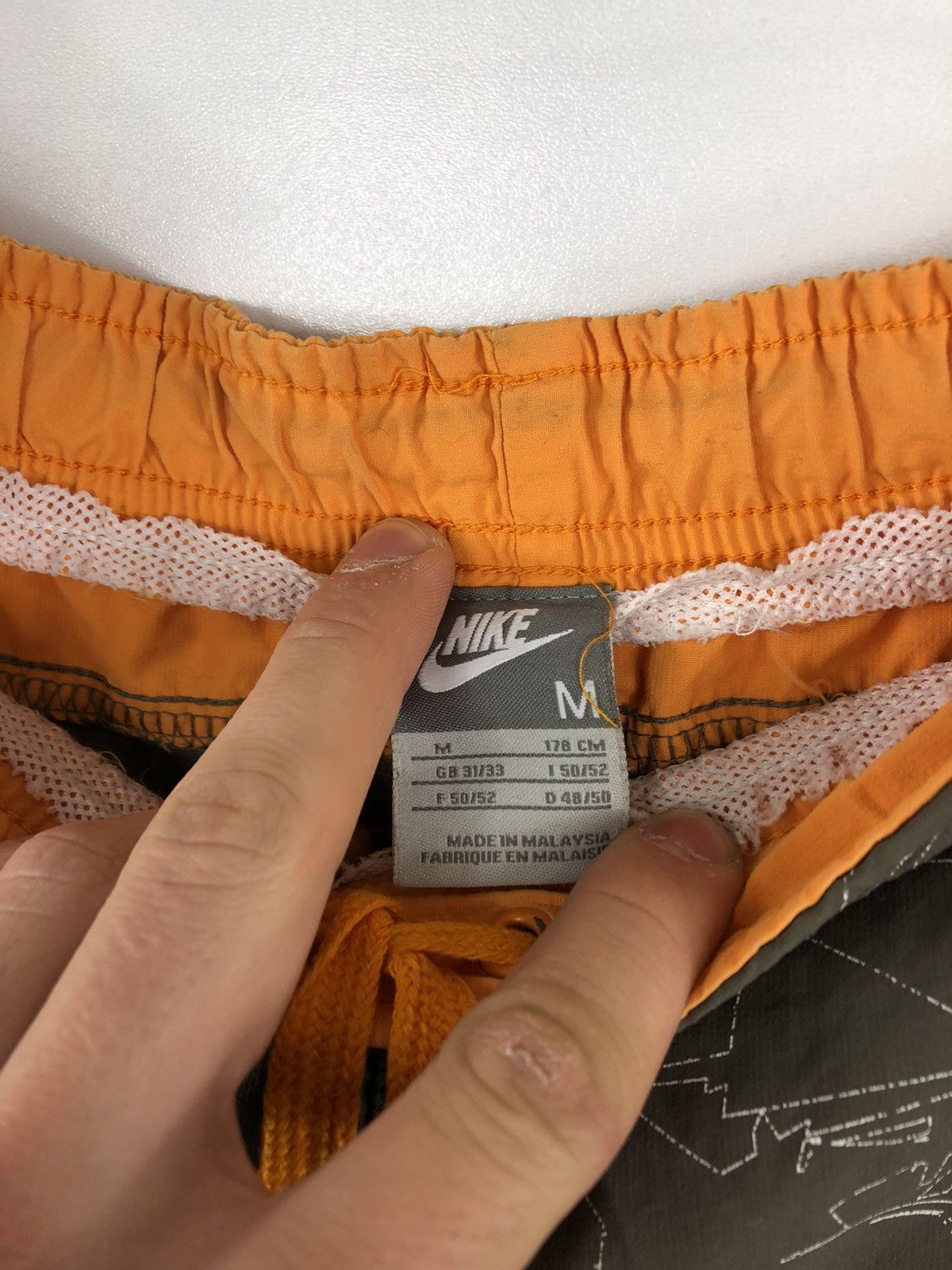 Nike Vintage Nike Nylon Shorts Embroidery Spell Out Logo Size M Size US 33 - 8 Thumbnail