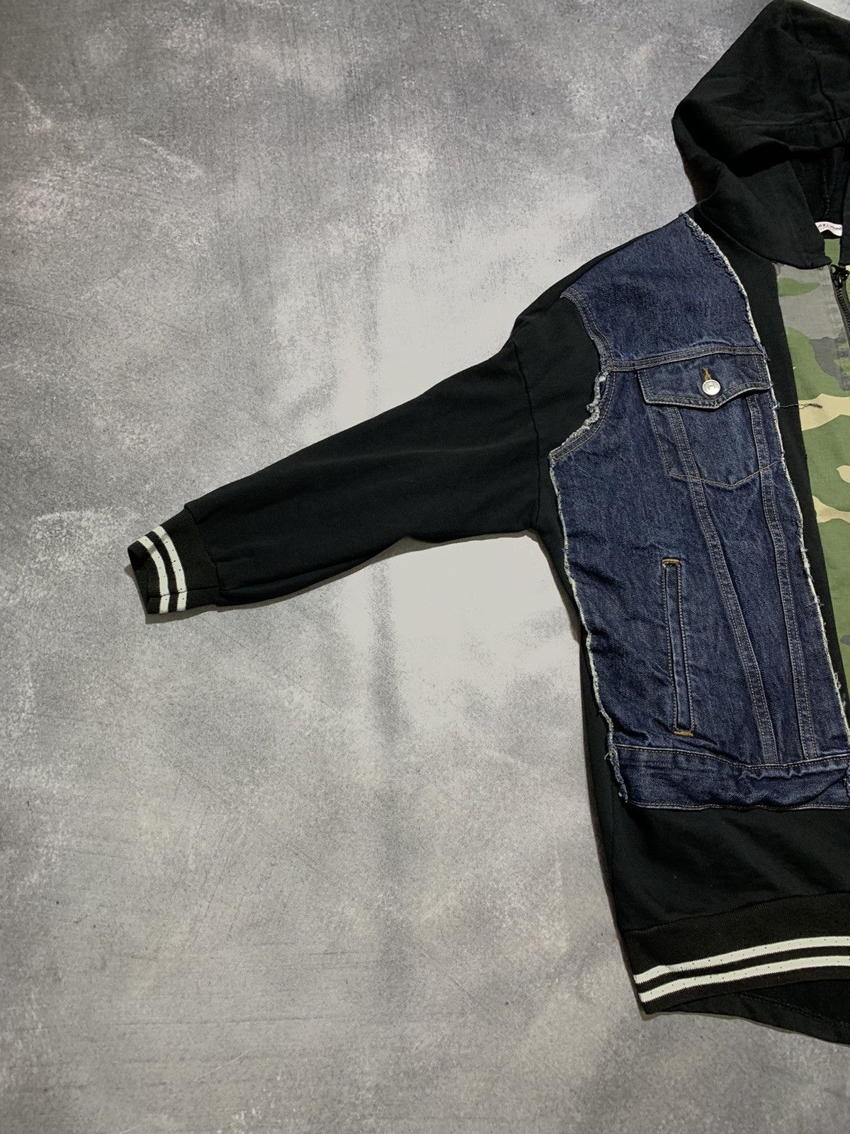 Japanese Brand × Vintage VintageY2K Japanese camo zip hoodie streetwear style size XL Size XL / US 12-14 / IT 48-50 - 3 Thumbnail