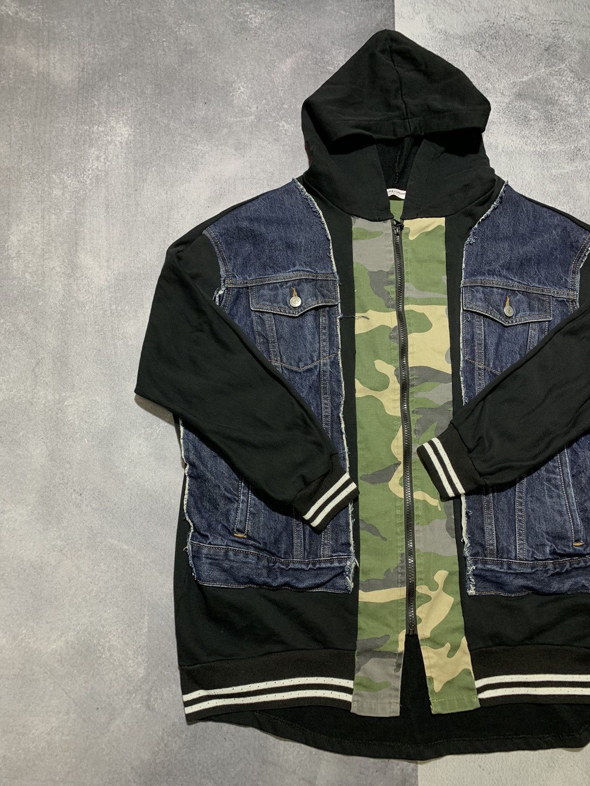 Japanese Brand × Vintage VintageY2K Japanese camo zip hoodie streetwear style size XL Size XL / US 12-14 / IT 48-50 - 2 Thumbnail