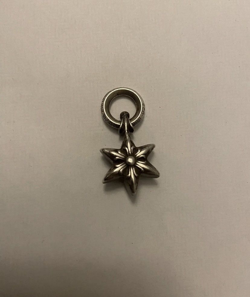 ChromeHeartsDaggerPendant
クロムハーツタガーペンダント Chrome Hearts Chrome Hearts Star Pendant | Grailed