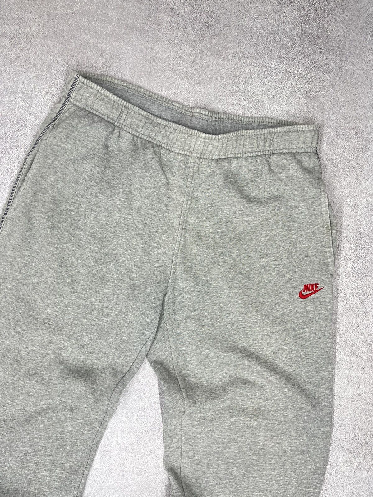 Vintage Nike Basic Sweatpants Grey Joggers Drill Swoosh Y2K