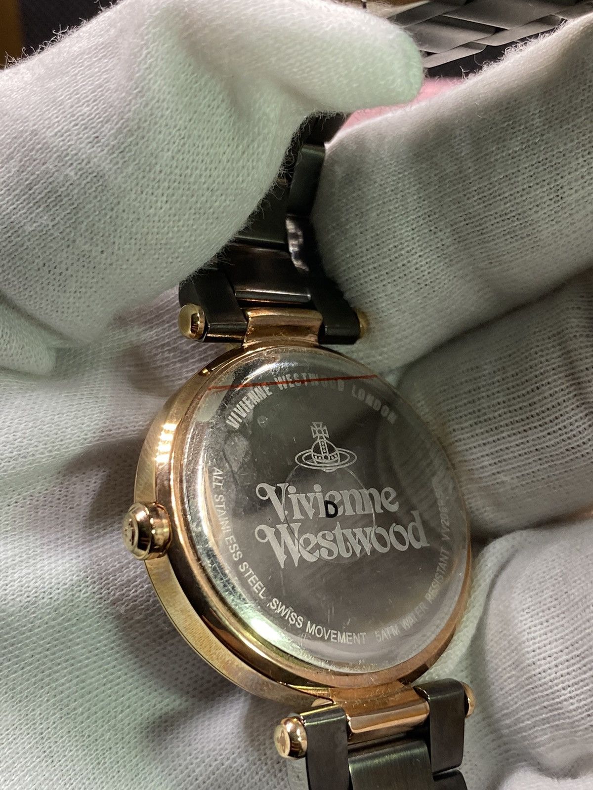 Vivienne Westwood OFFER YOUR PRICE🔥 unopened glass sticker Vivienne westwood Size ONE SIZE - 12 Thumbnail