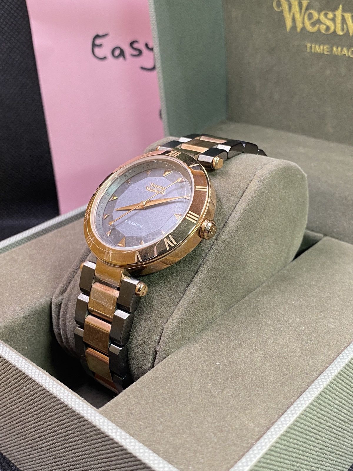 Vivienne Westwood OFFER YOUR PRICE🔥 unopened glass sticker Vivienne westwood Size ONE SIZE - 5 Thumbnail