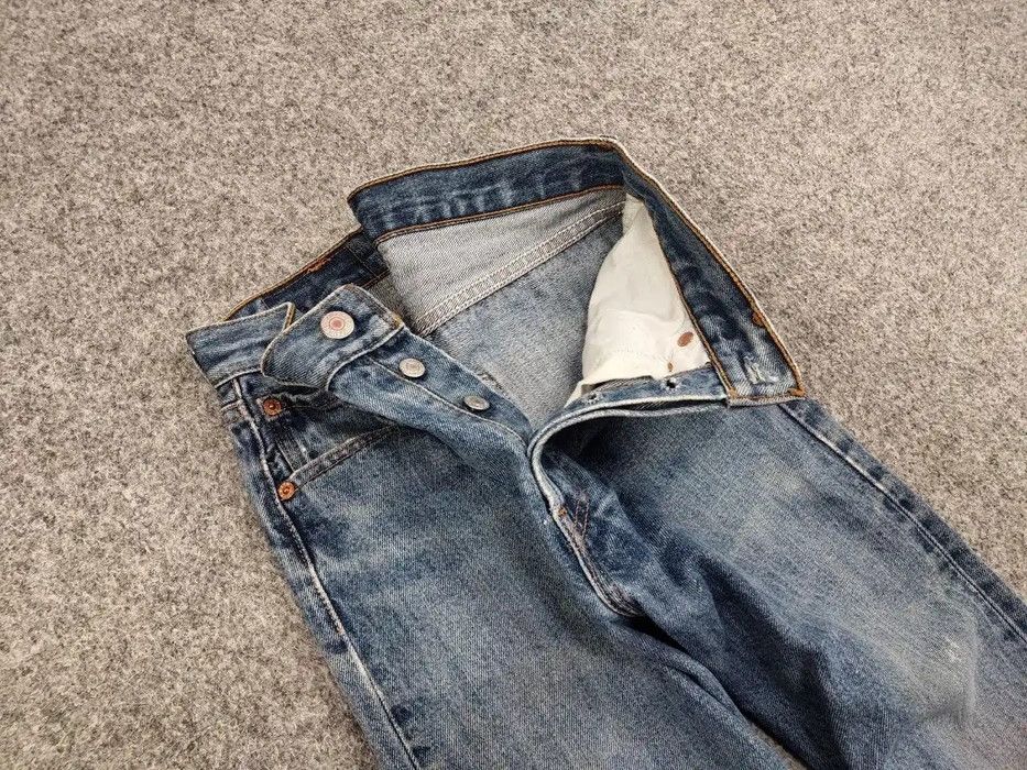 Levi's Vintage 90's Levis 501 Distressed Blue Faded Denim Jeans Size US 28 / EU 44 - 8 Thumbnail