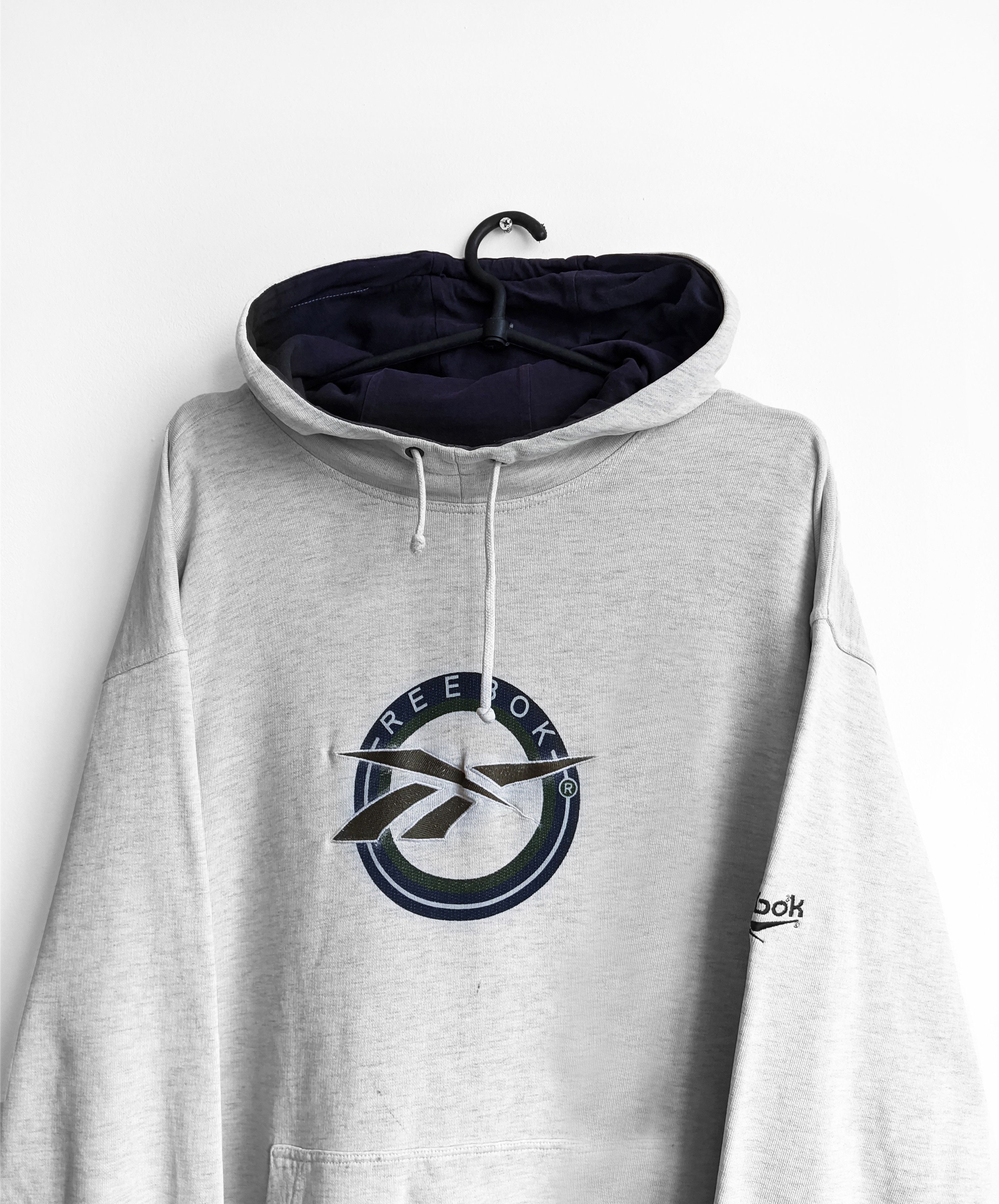 Reebok Vintage Reebok hoodie big logo 90s gray Size US L / EU 52-54 / 3 - 1 Thumbnail