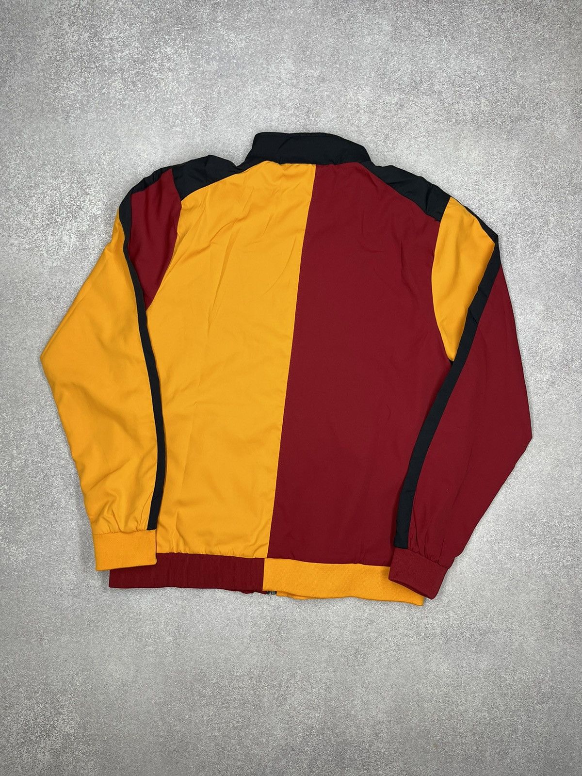 Vintage Mens Galatasaray Football Light Jacket Jersey Soccer Size US M / EU 48-50 / 2 - 8 Thumbnail