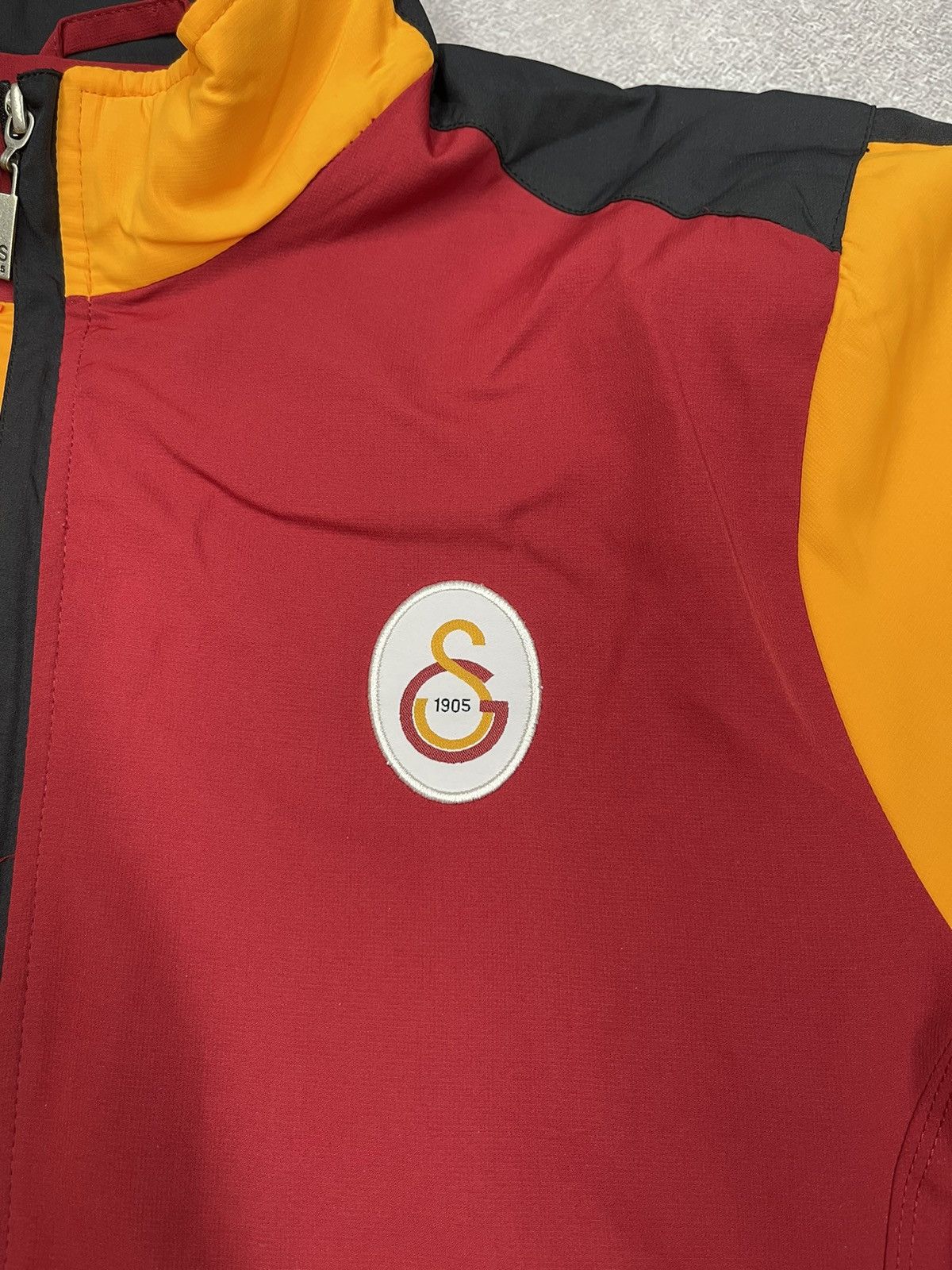 Vintage Mens Galatasaray Football Light Jacket Jersey Soccer Size US M / EU 48-50 / 2 - 6 Thumbnail