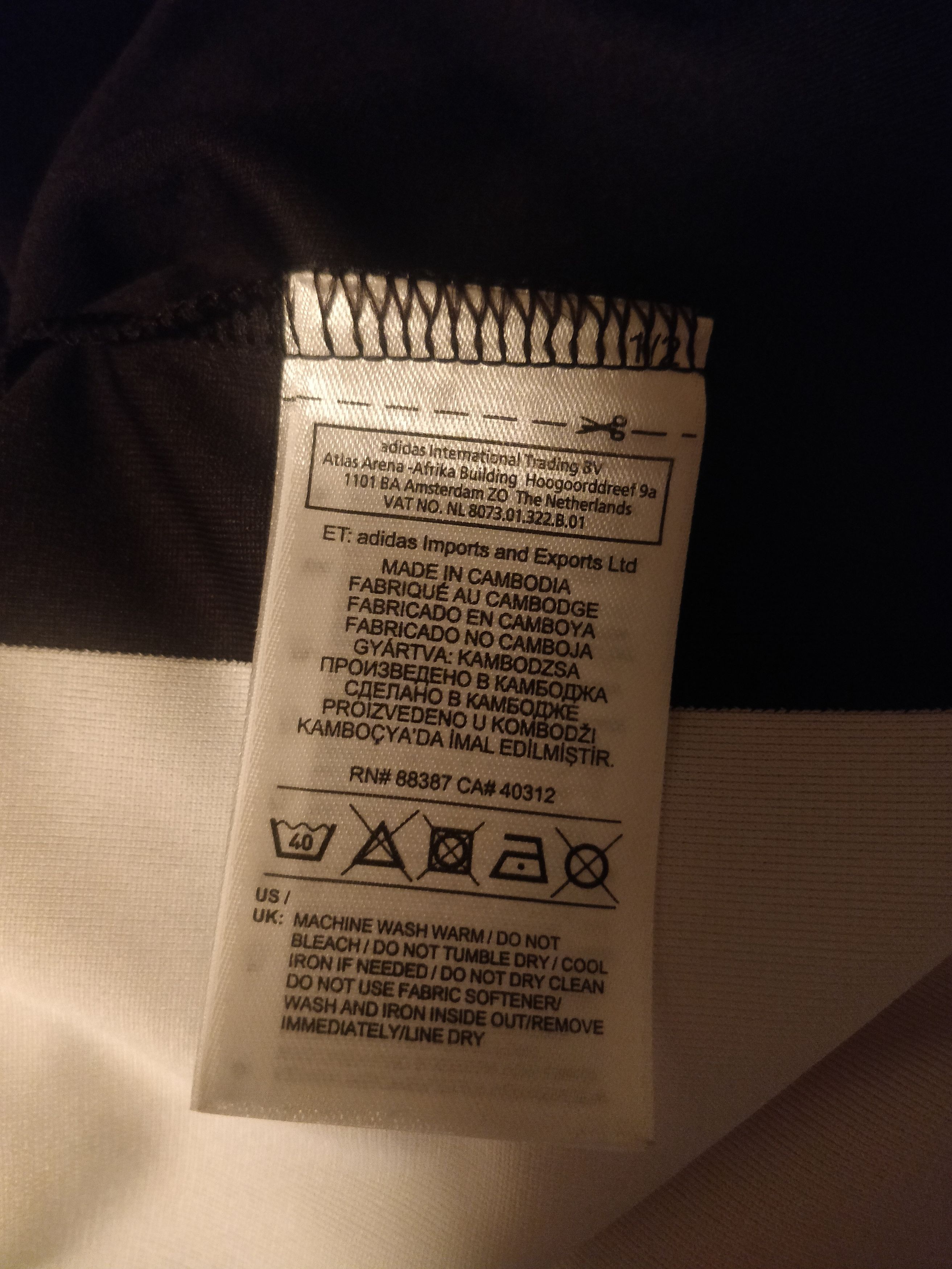 Adidas Juventus 2016 Home Jersey Adidas Size US L / EU 52-54 / 3 - 4 Thumbnail