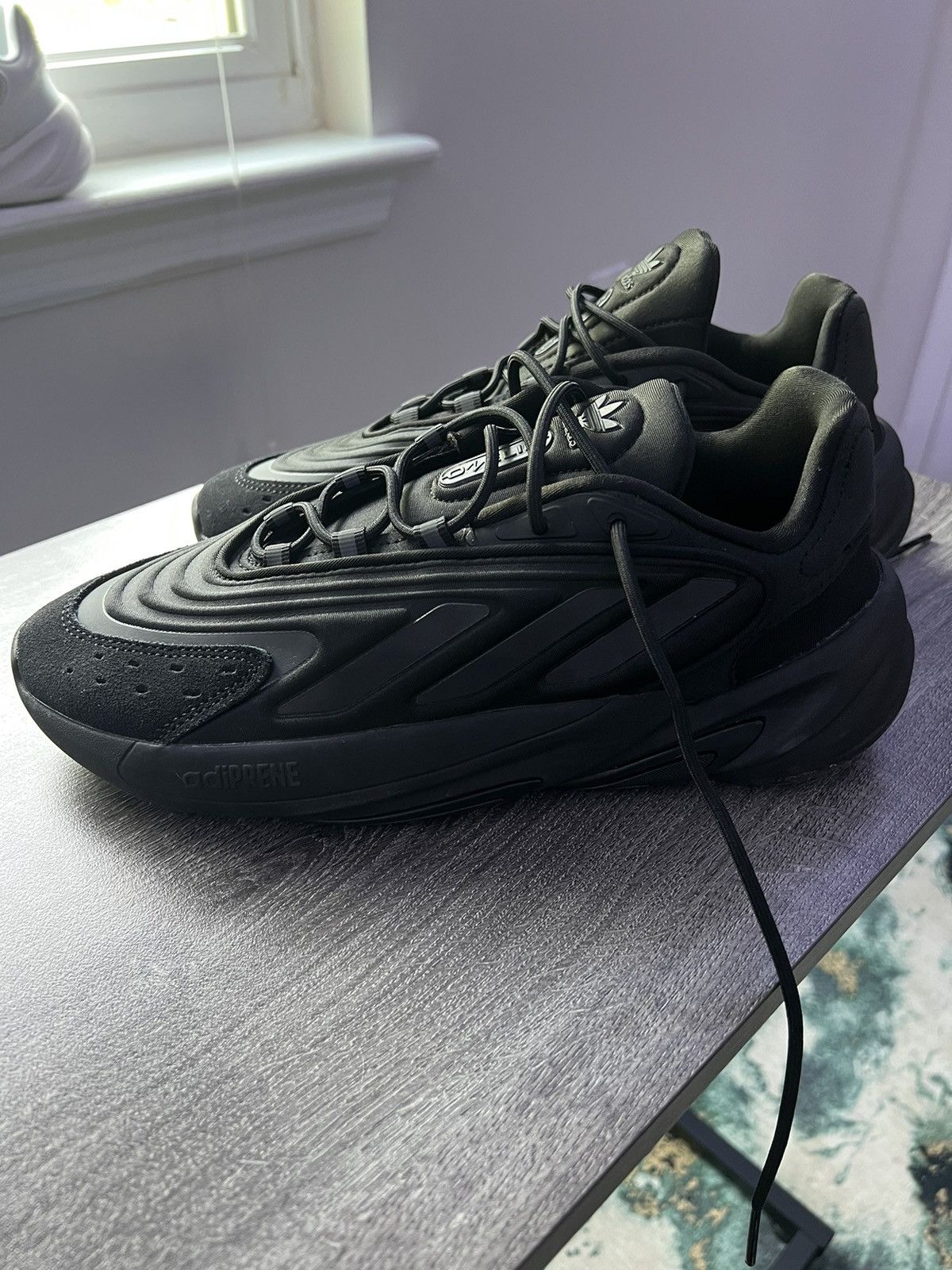 Adidas Adidas Ozelia Triple Black Size US 8.5 / EU 41-42 - 2 Thumbnail