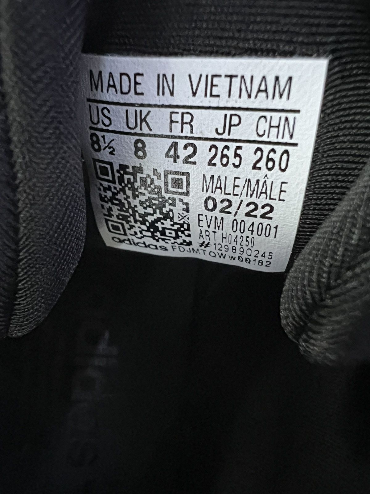 Adidas Adidas Ozelia Triple Black Size US 8.5 / EU 41-42 - 6 Thumbnail