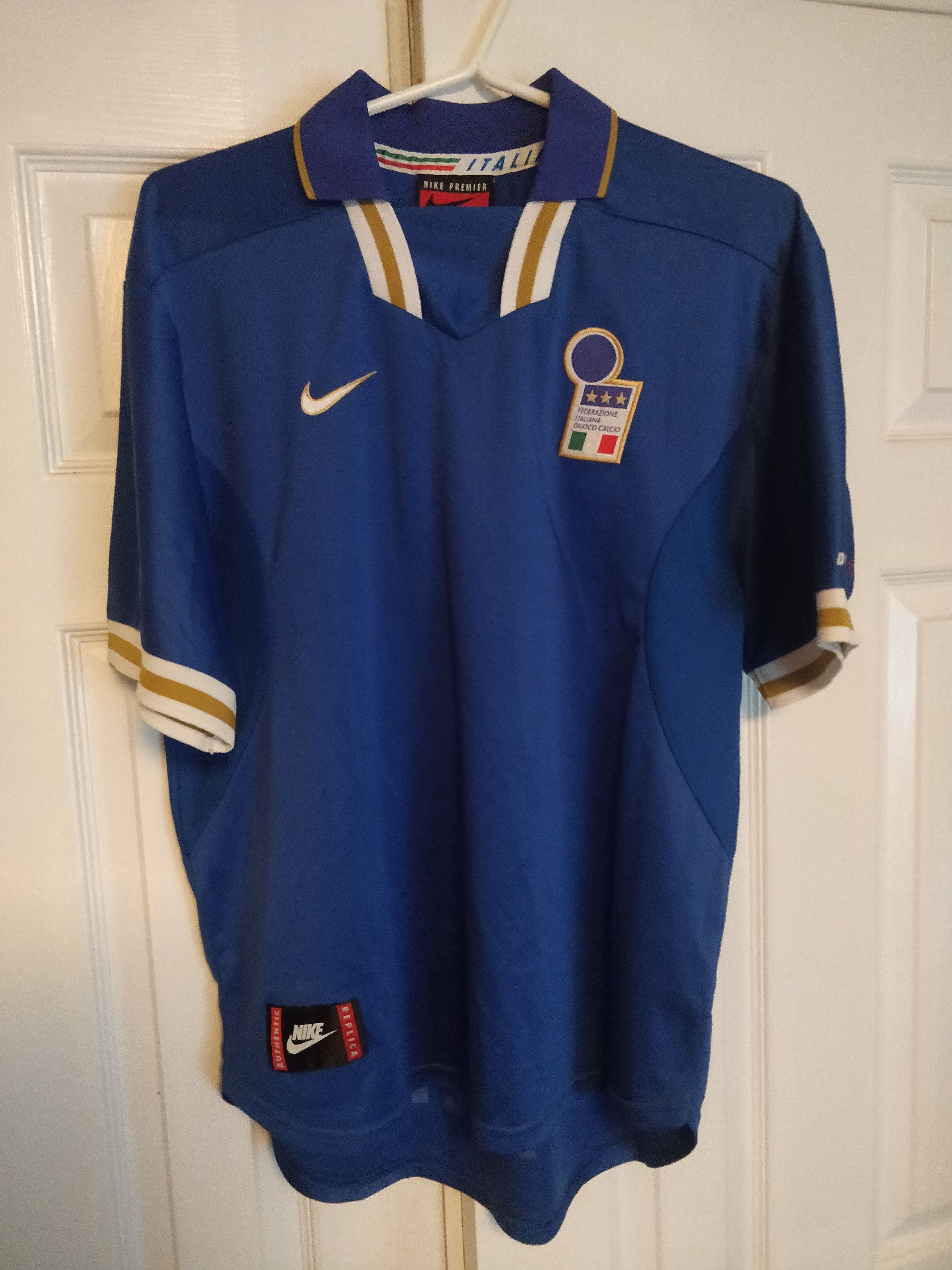 image of Italy 1996 Home Jersey Nike in Blue, Men's (Size Large)