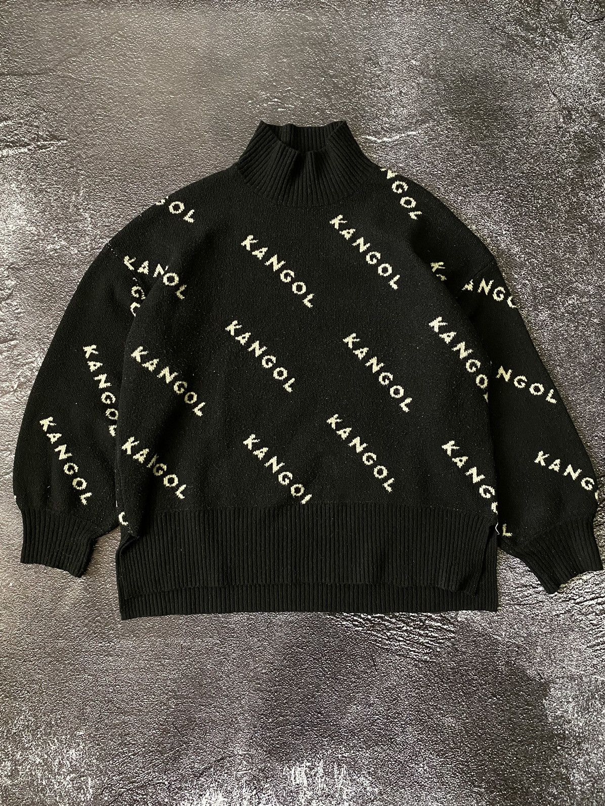 H&M Unisex Kangol x h&m sweater rare black knit Size US M / EU 48-50 / 2 - 1 Thumbnail