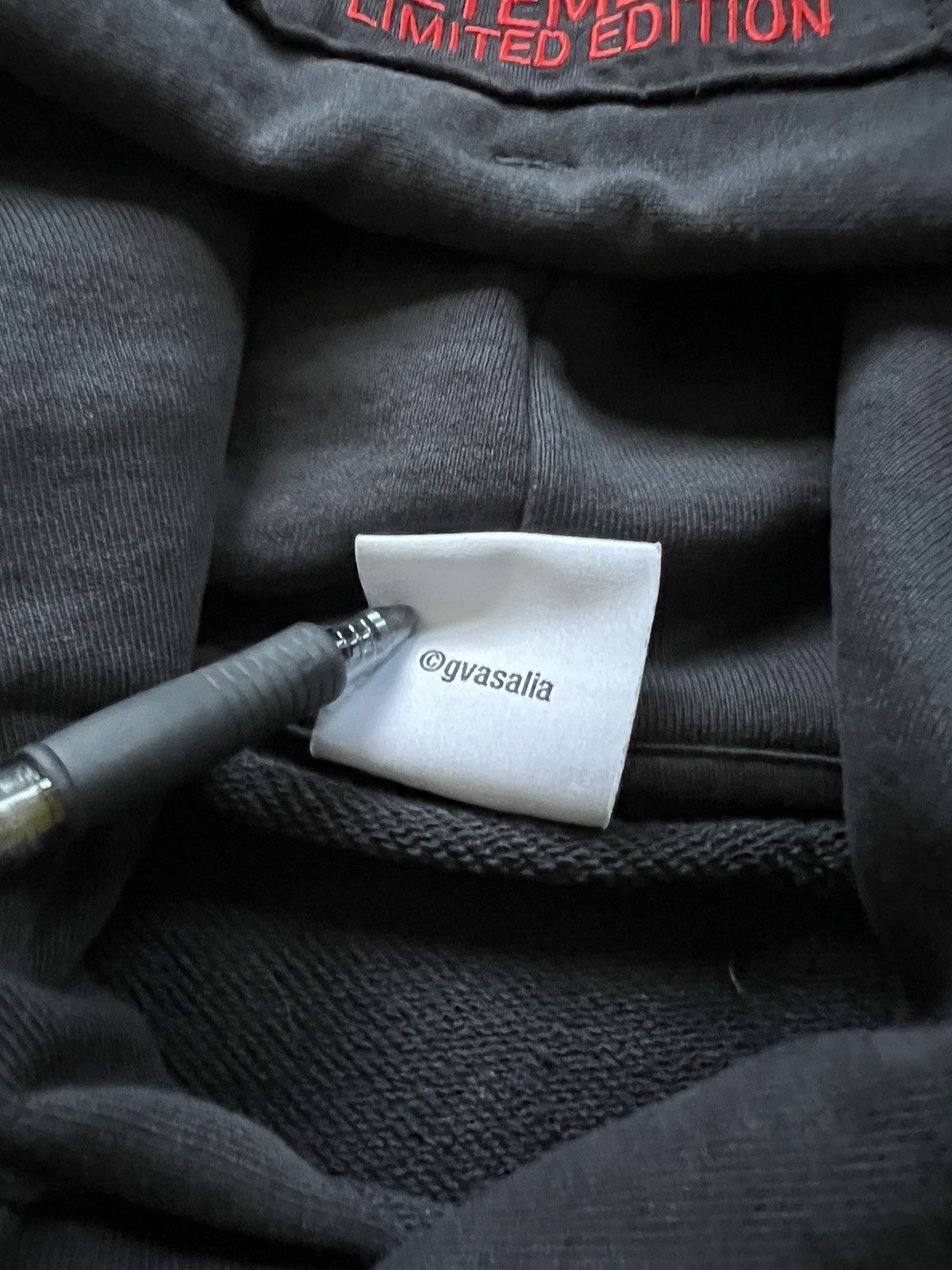 Vetements Vetements Black Yellow Red J’Adore Hardcore Hoodie Medium M Size US M / EU 48-50 / 2 - 5 Thumbnail