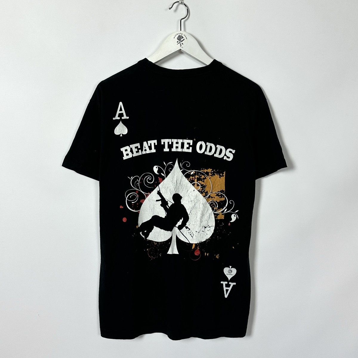 Vintage 00s Tom Clancy’s Rainbow Six Vegas 2 Beat Odds tee