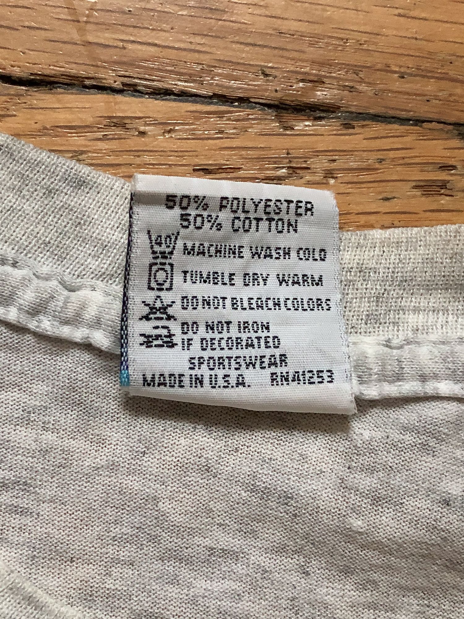 Vintage 1996 Single Stitch Faded 'It's Monday' Mouse T-Shirt Size US L / EU 52-54 / 3 - 4 Thumbnail