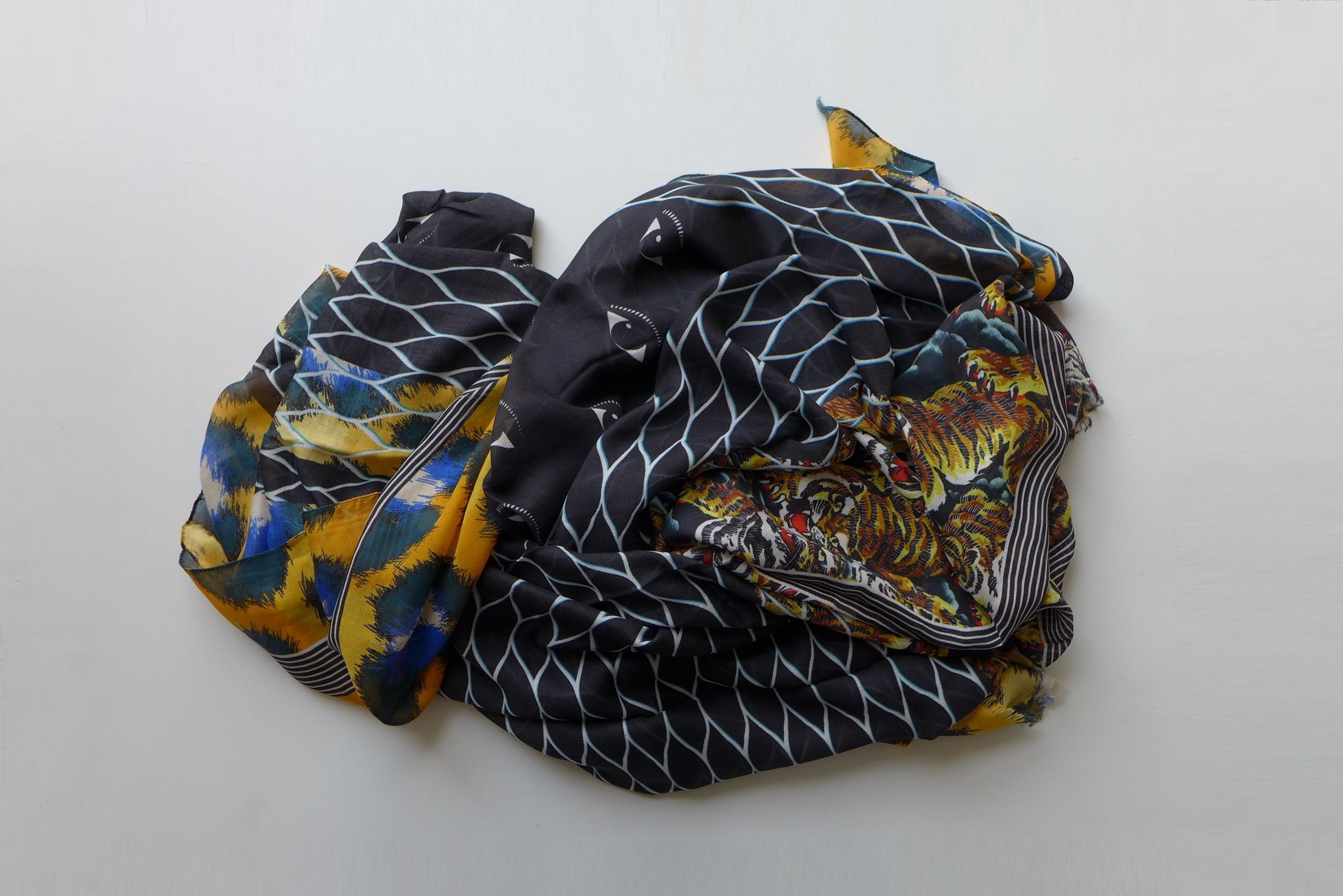 Kenzo Kenzo Multi Logo Modal Scarf Size ONE SIZE - 2 Thumbnail