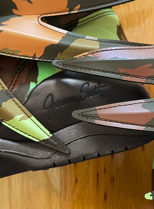 jeremy scott camo wings