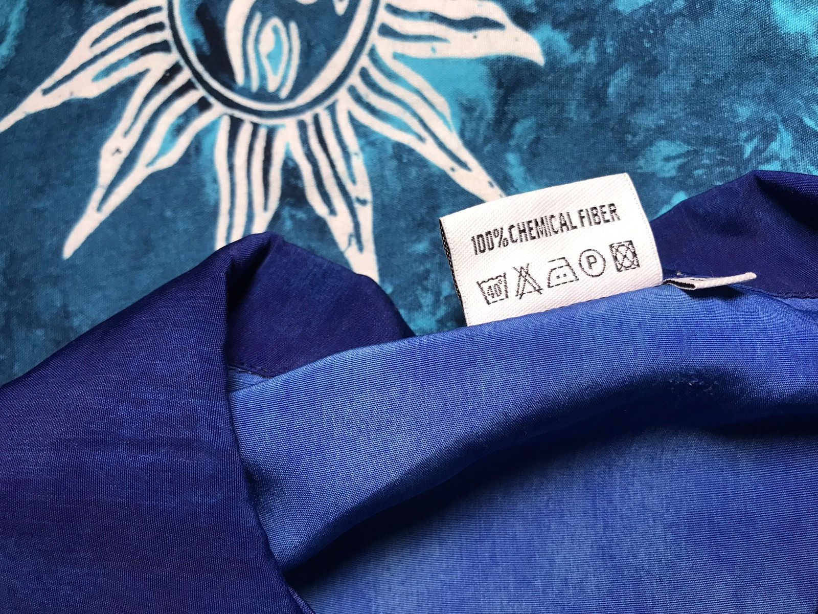 Vintage Vintage Hundred Continent Hawaiian Shirt Collar Y2K Size US XL / EU 56 / 4 - 8 Thumbnail
