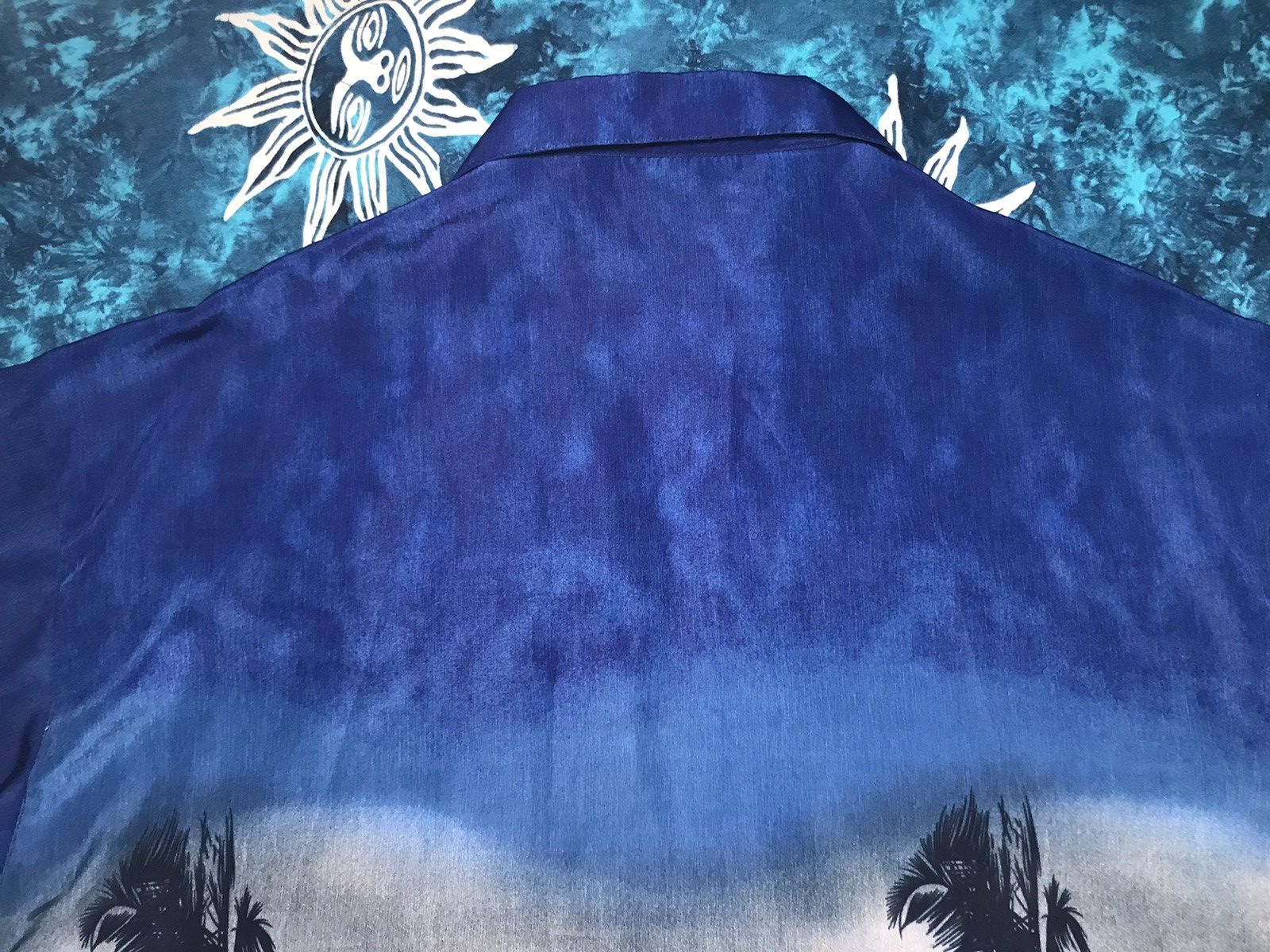 Vintage Vintage Hundred Continent Hawaiian Shirt Collar Y2K Size US XL / EU 56 / 4 - 6 Thumbnail