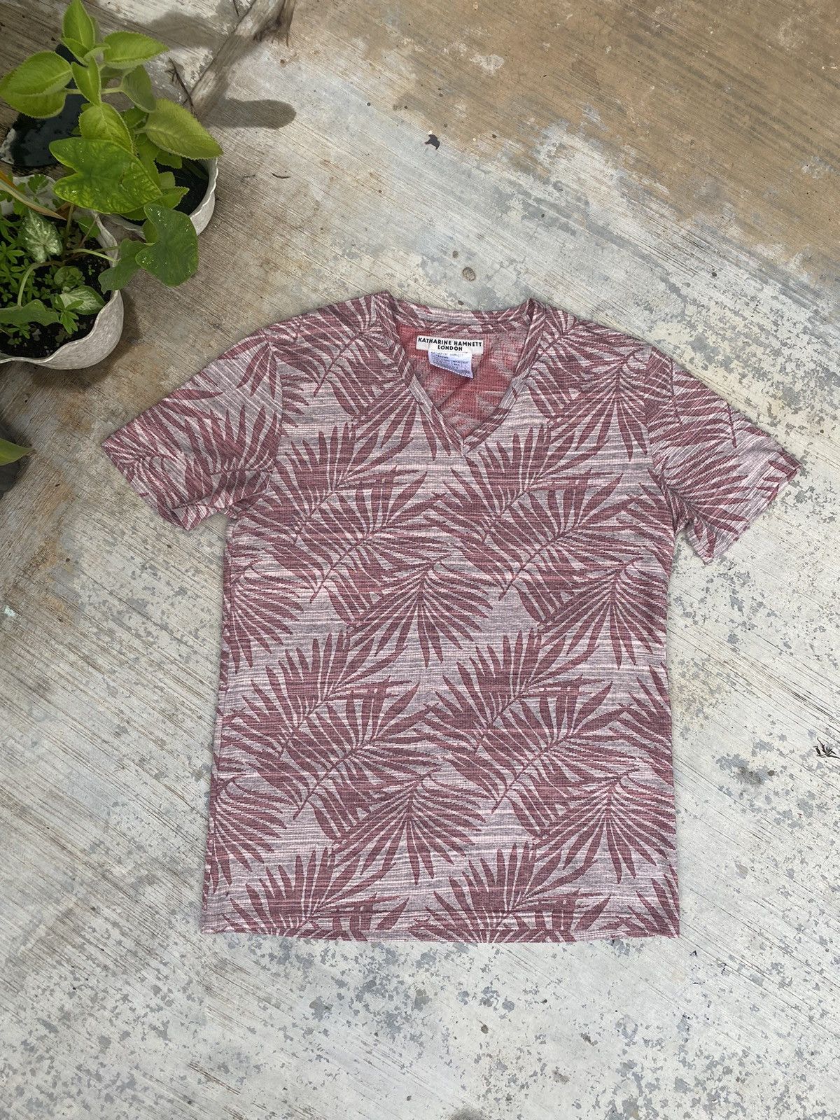 Katharine Hamnett London × Vintage Katharine Hamnett London Floral Vneck Tee Size L / US 10 / IT 46 - 1 Thumbnail