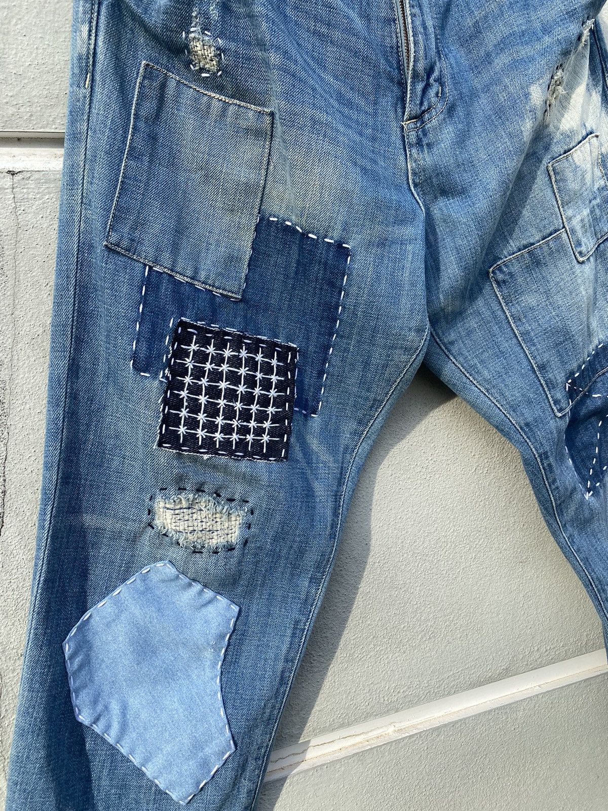 Designer 🔥 Steals 🔥 Distressed Sashiko Niko and … Jeans Size US 33 - 2 Thumbnail