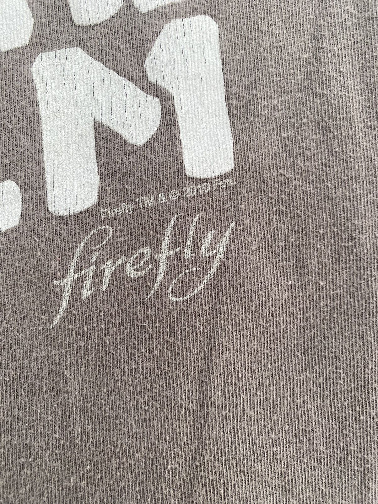 Vintage Vintage Firefly Streetwear Y2K Gun Tee S Size US S / EU 44-46 / 1 - 5 Thumbnail