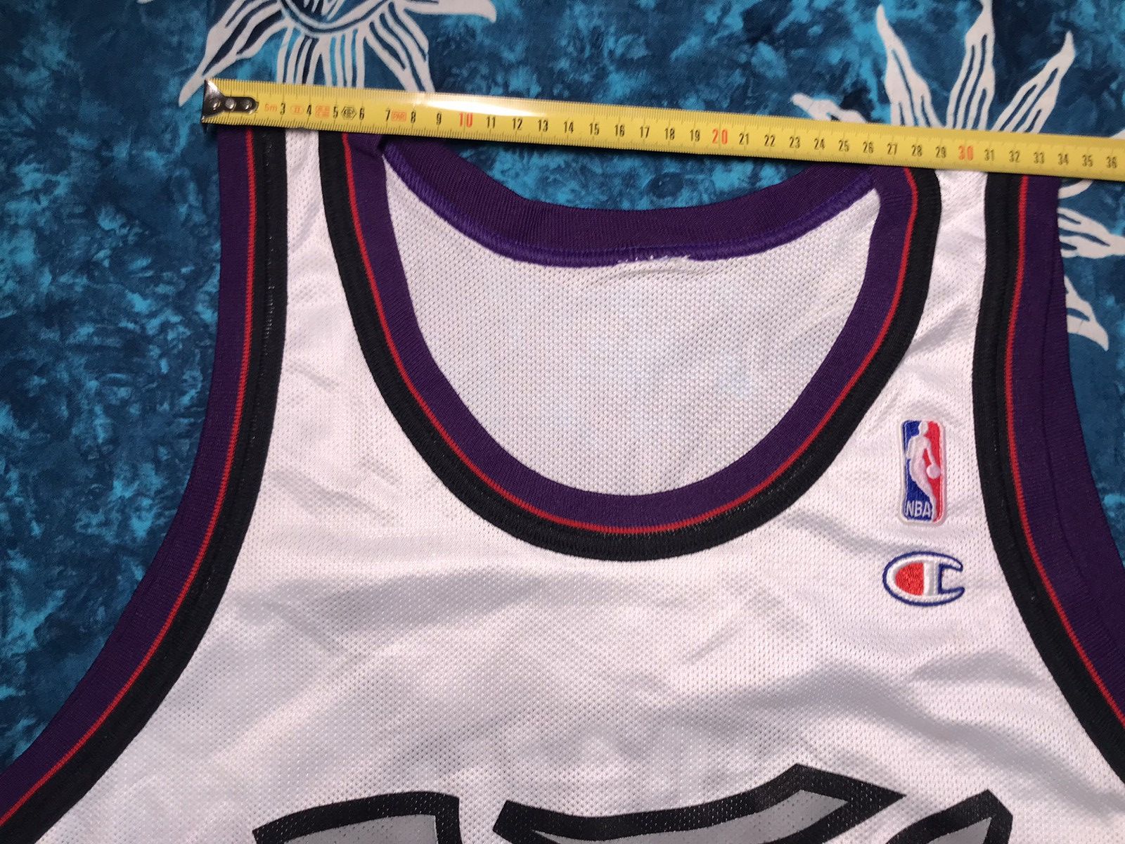 Other Vintage 90’s Champion Toronto Raptors Champion NBA Jersey Size US M / EU 48-50 / 2 - 16 Thumbnail