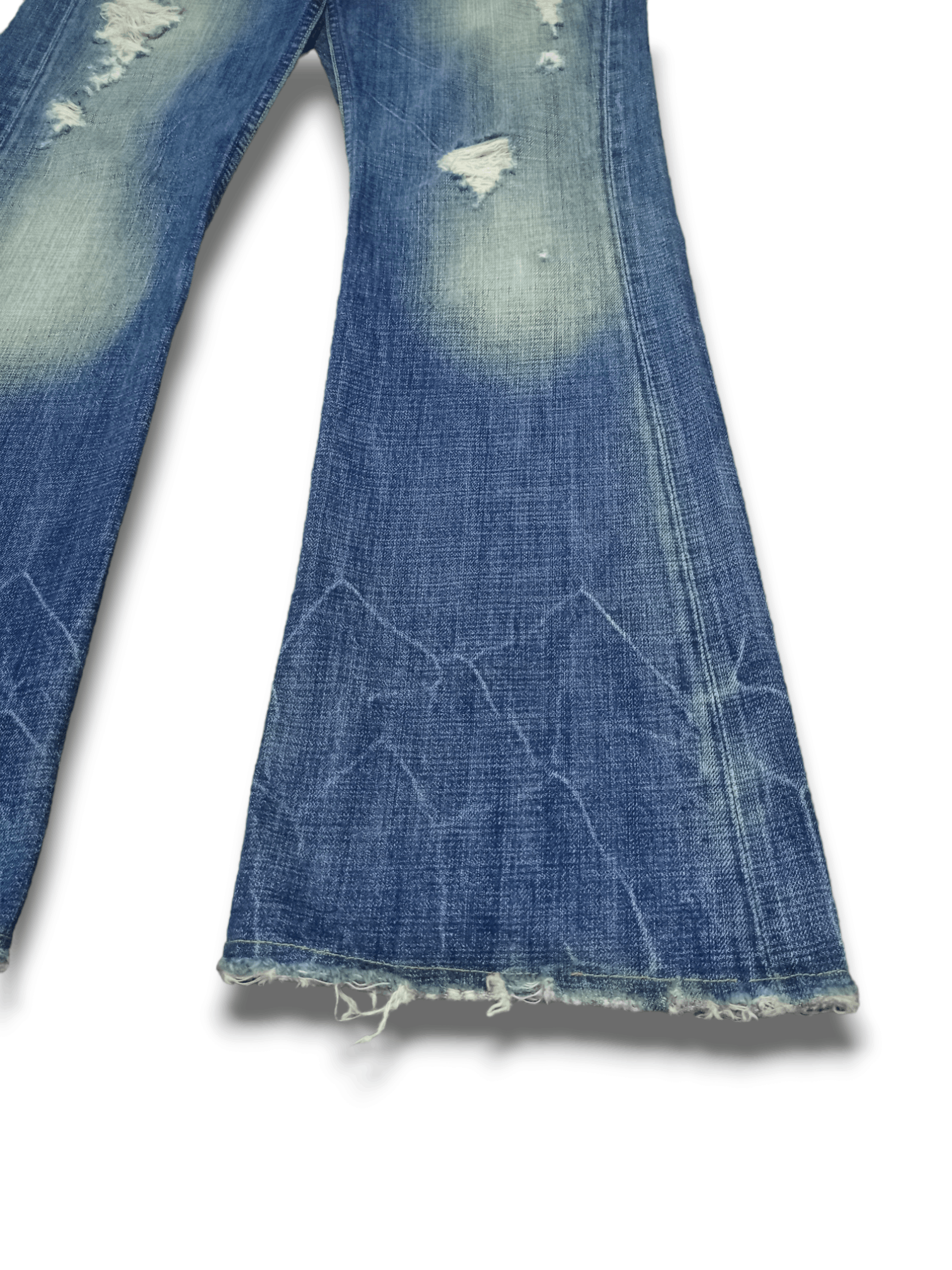 Japanese Brand Vintage Japanese Brand Half Selvedge Blue Wash Flare Jeans Size 30" / US 8 / IT 44 - 9 Thumbnail