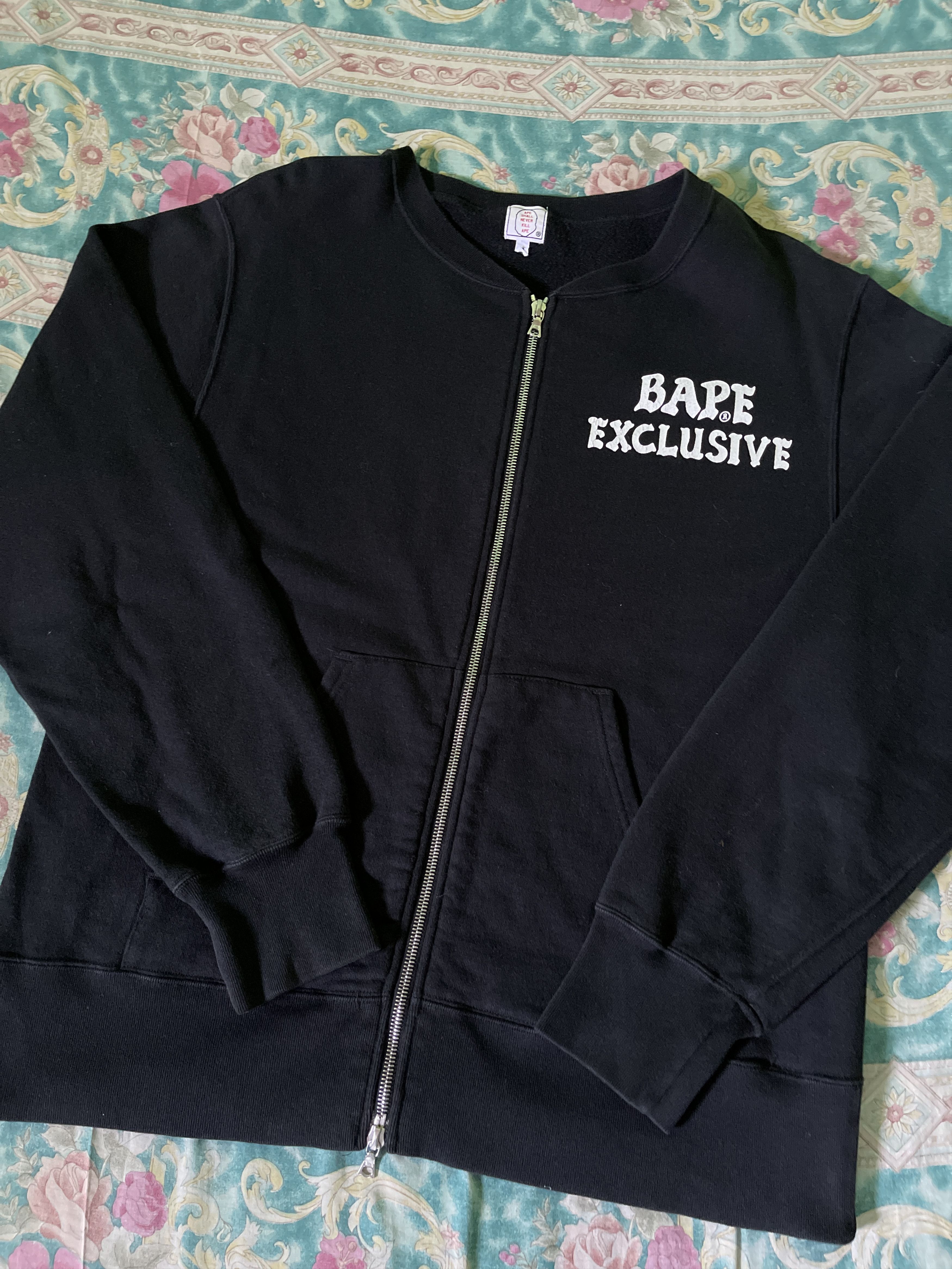 Bape Bape Exclusive Zip Crewneck Size US M / EU 48-50 / 2 - 2 Thumbnail