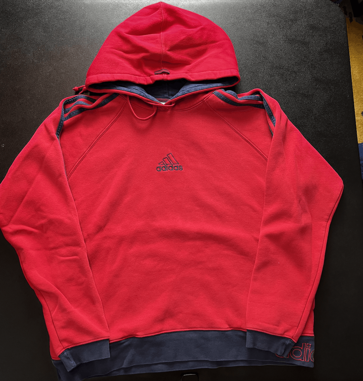 Adidas × Vintage Vintage Adidas Spellout Hoodie Red/Navy Size M / US 6-8 / IT 42-44 - 1 Thumbnail