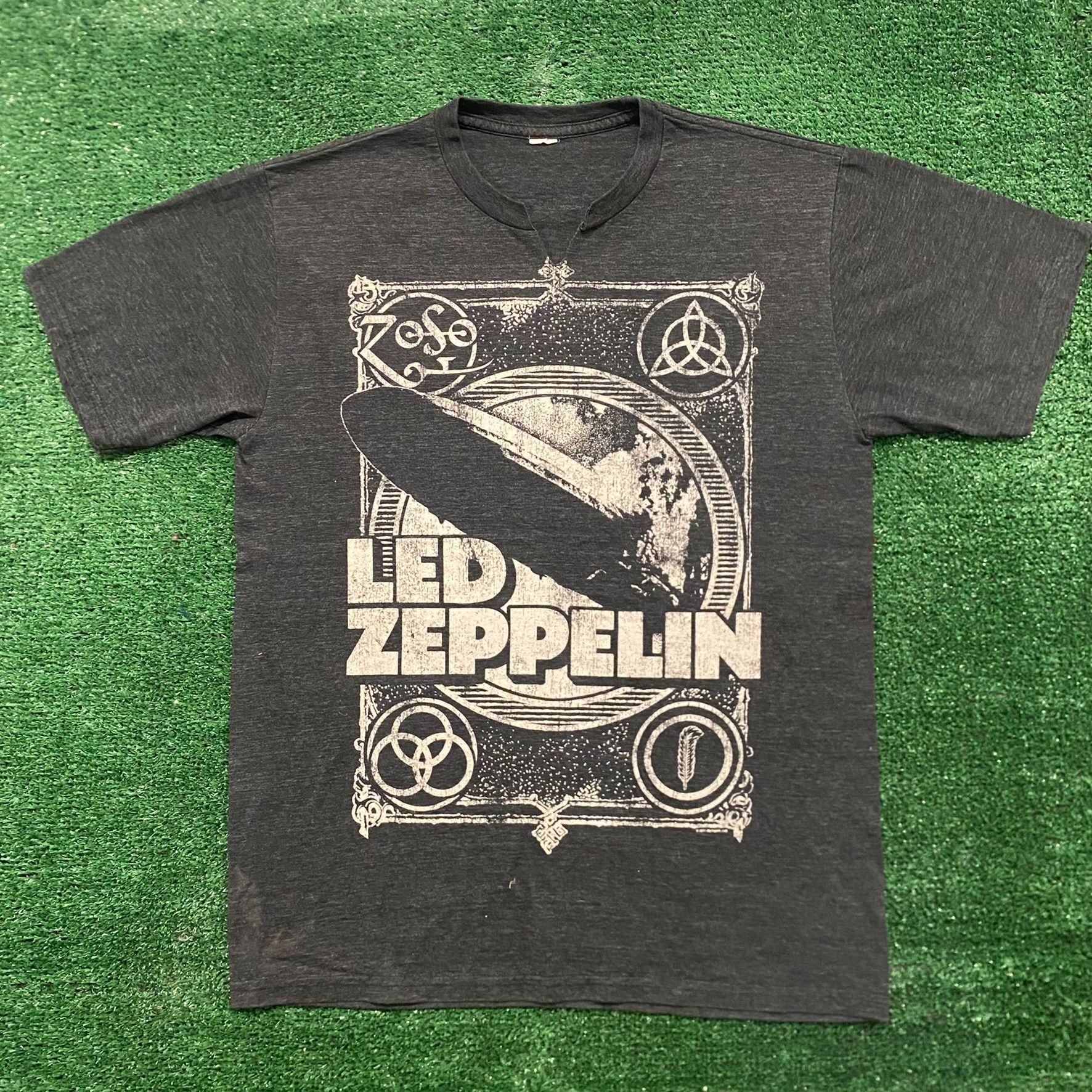 Band Tees × Led Zeppelin Vintage Y2K Essential Led Zeppelin Blimp Rock ...