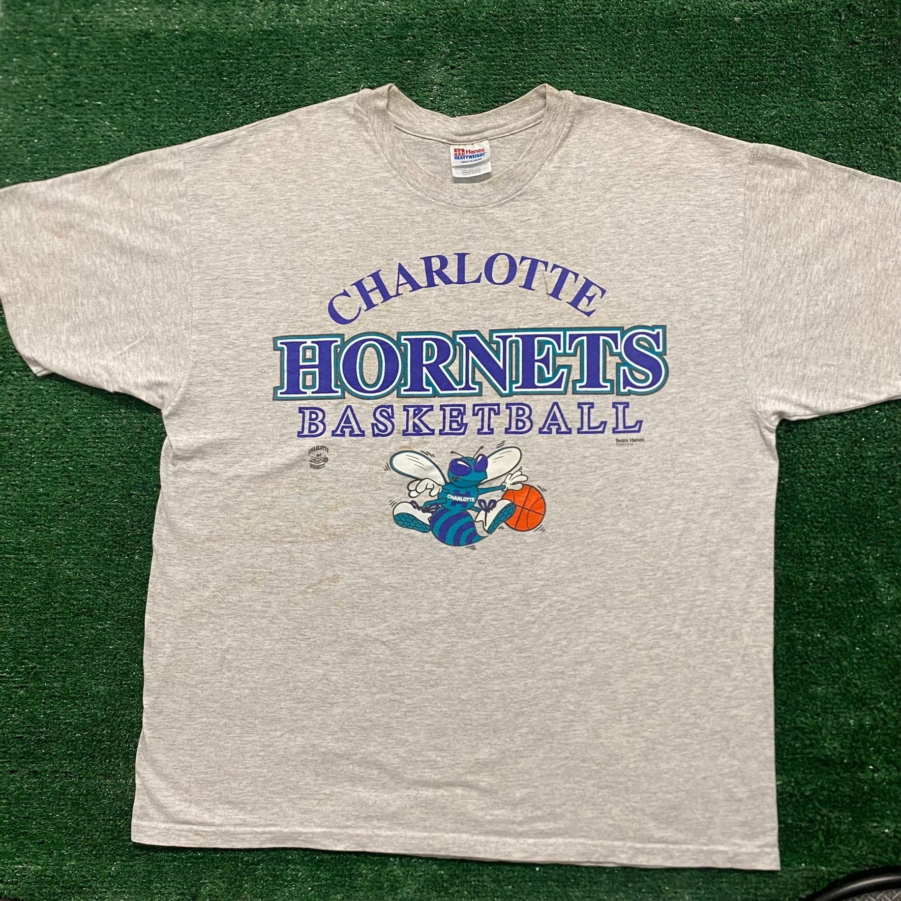 NBA Vintage 90s Essential Charlotte Hornets Basketball T-Shirt Size US XL / EU 56 / 4 - 1 Thumbnail