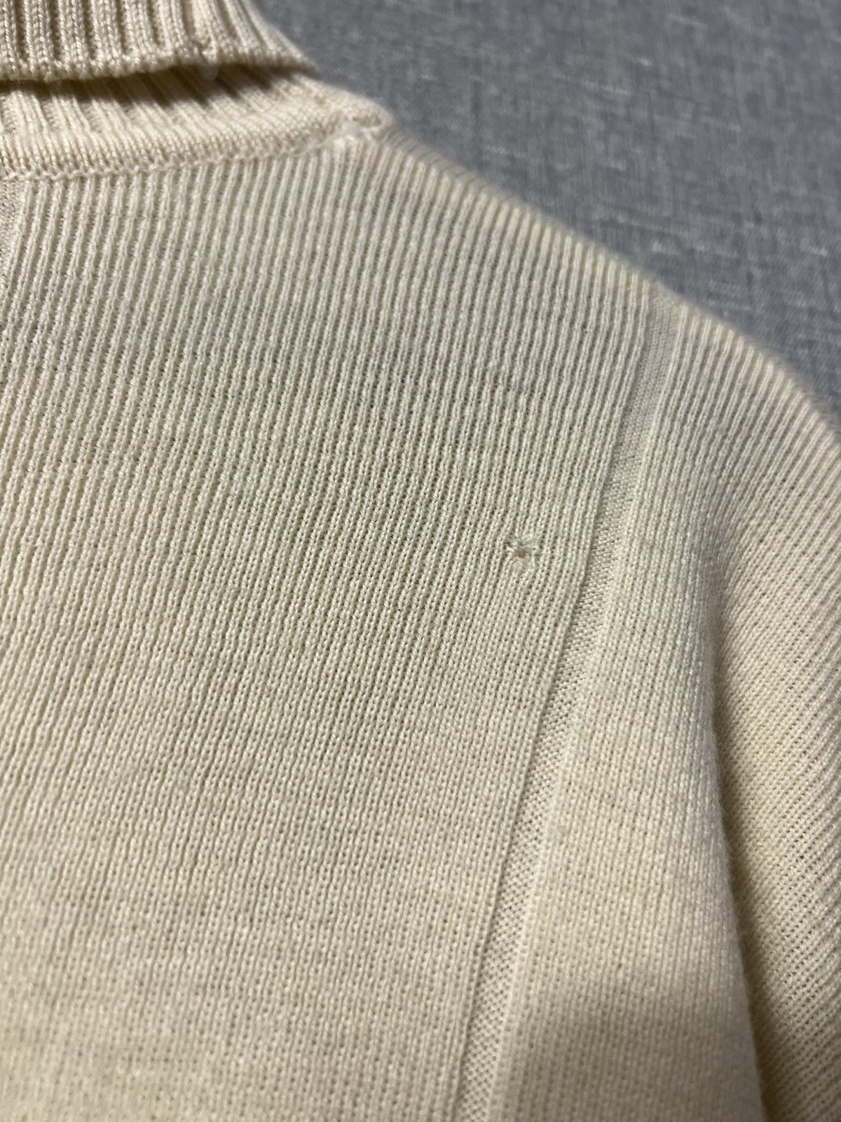Lacoste × Vintage Rare Vintage Lacoste Pure New Wool Turtleneck Knit Sweater Size US XL / EU 56 / 4 - 9 Thumbnail