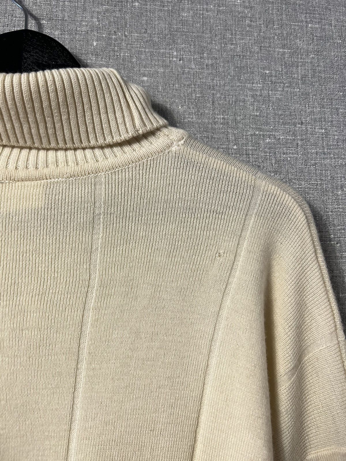 Lacoste × Vintage Rare Vintage Lacoste Pure New Wool Turtleneck Knit Sweater Size US XL / EU 56 / 4 - 8 Thumbnail