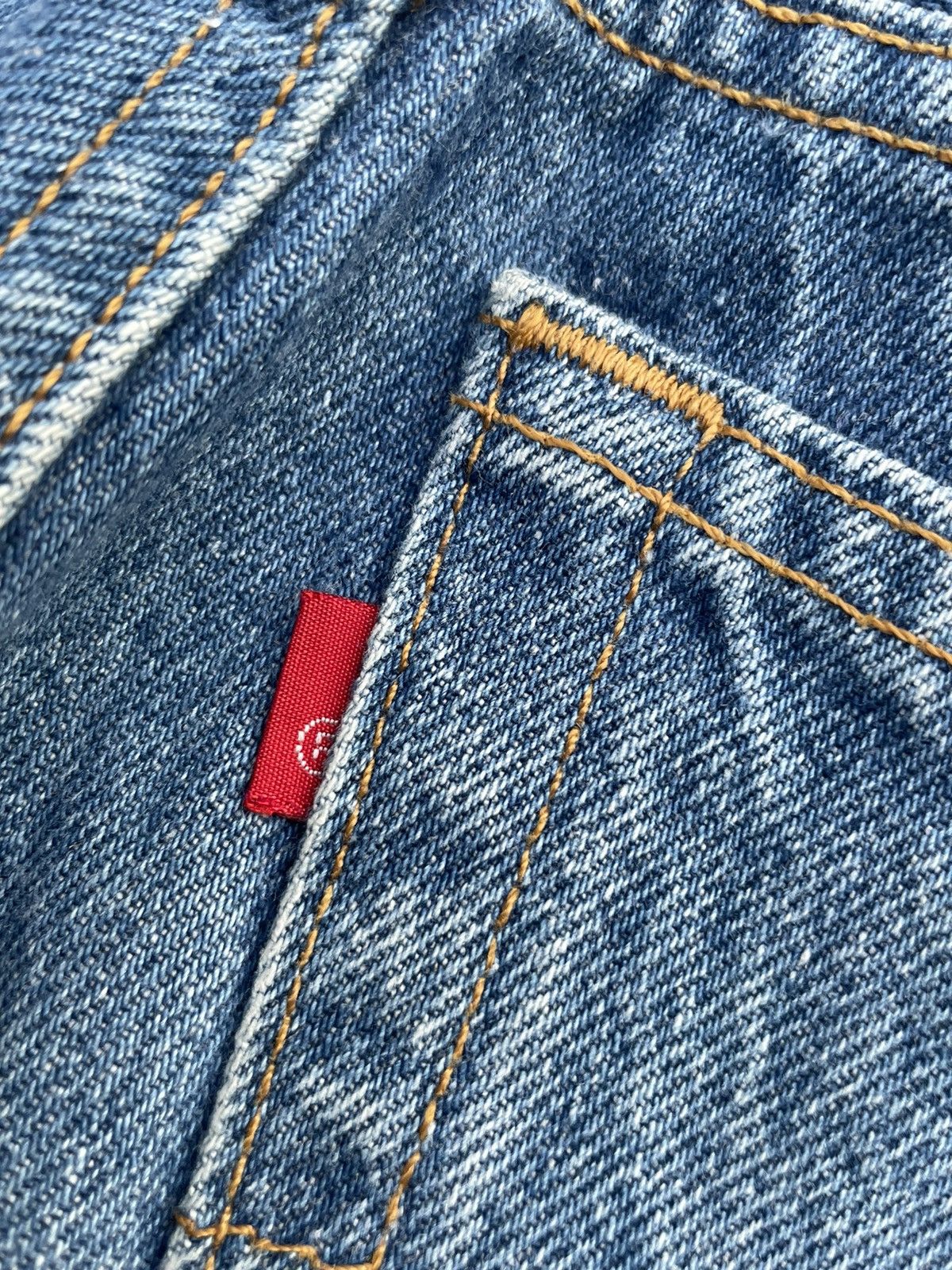 Le Grande Bleu (L.G.B.) Vintage Levis 501xx Usa 1993 Single R Aging Wash Denim Size US 29 - 11 Thumbnail