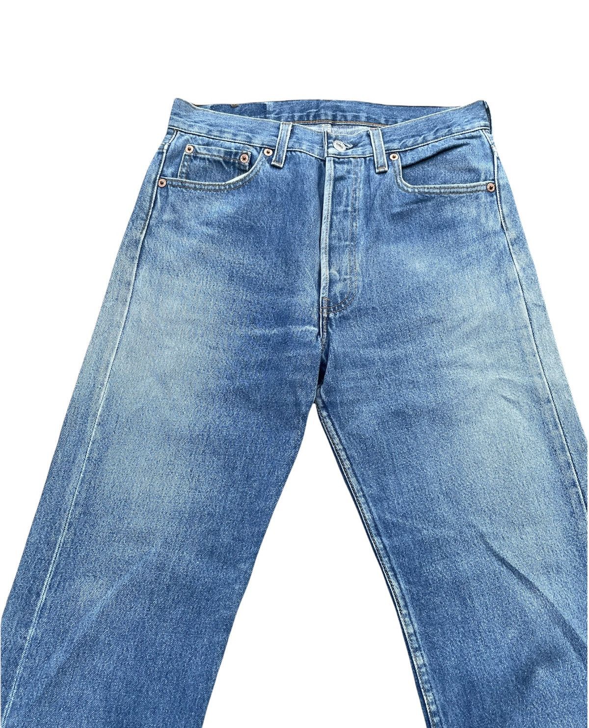 Le Grande Bleu (L.G.B.) Vintage Levis 501xx Usa 1993 Single R Aging Wash Denim Size US 29 - 3 Thumbnail
