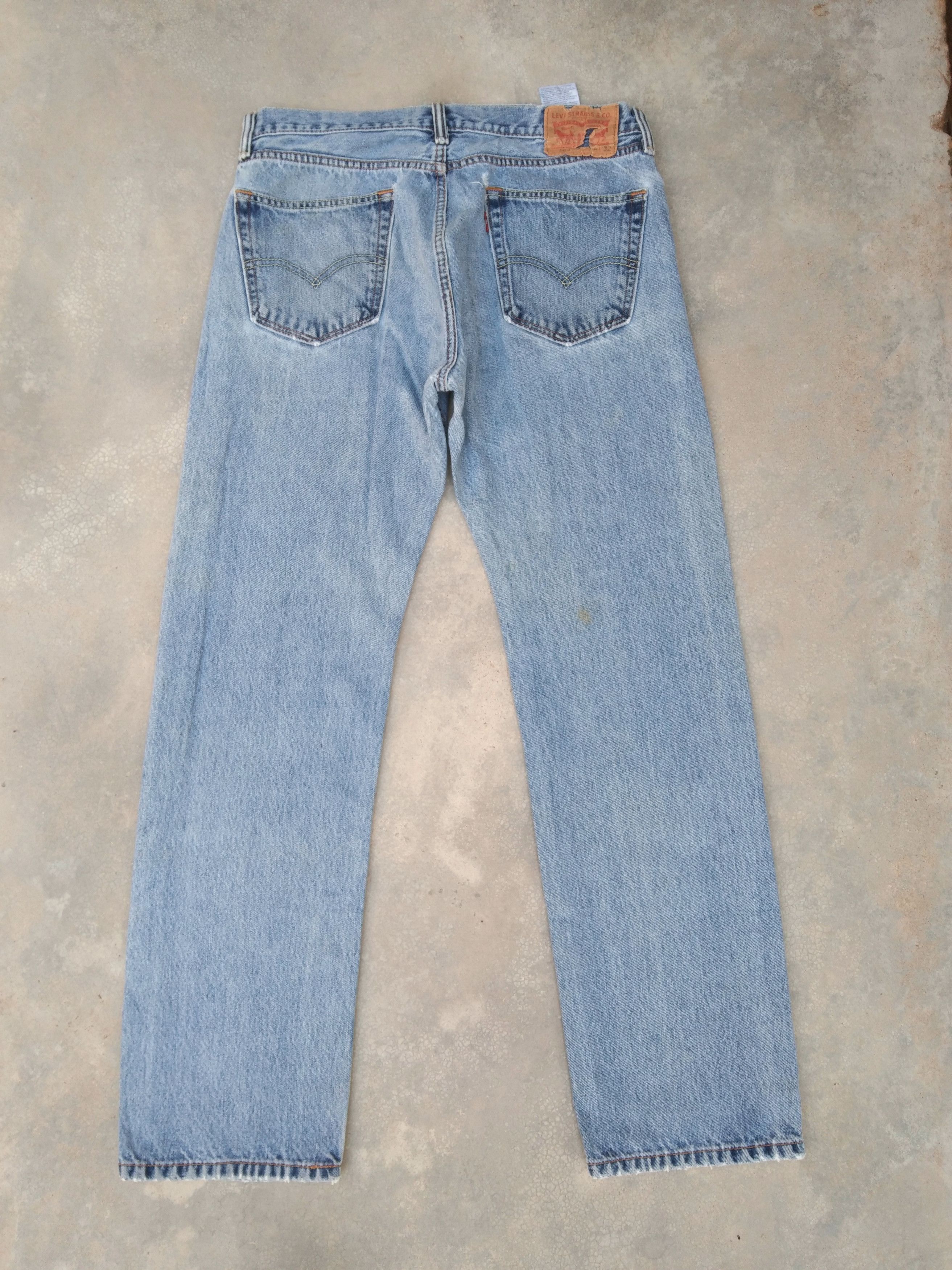 Jean × Levi's × Vintage Vintage Levis 505 Blue Washed Distressed Jeans 34x32 Size US 34 / EU 50 - 2 Thumbnail