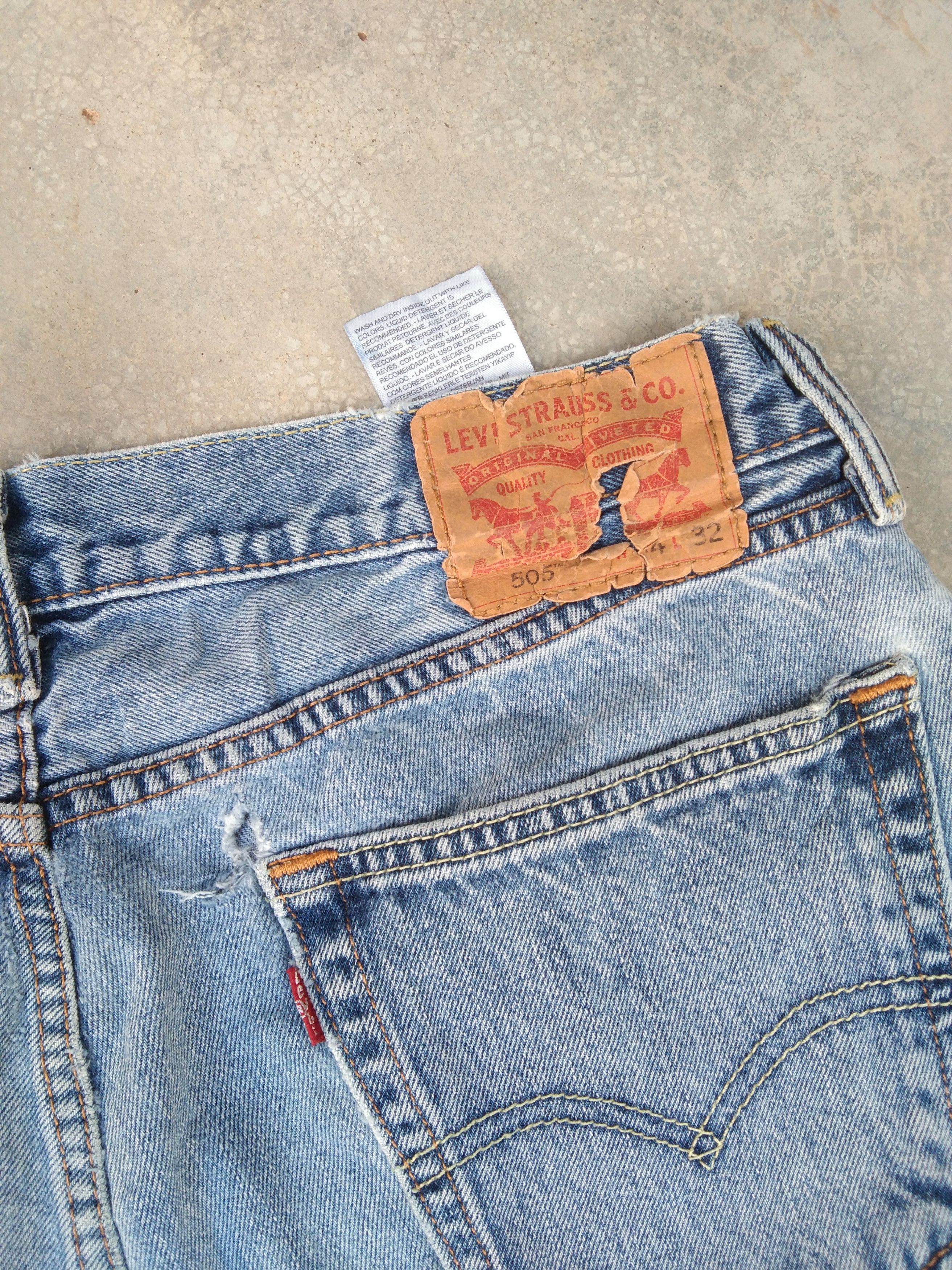 Jean × Levi's × Vintage Vintage Levis 505 Blue Washed Distressed Jeans 34x32 Size US 34 / EU 50 - 4 Thumbnail