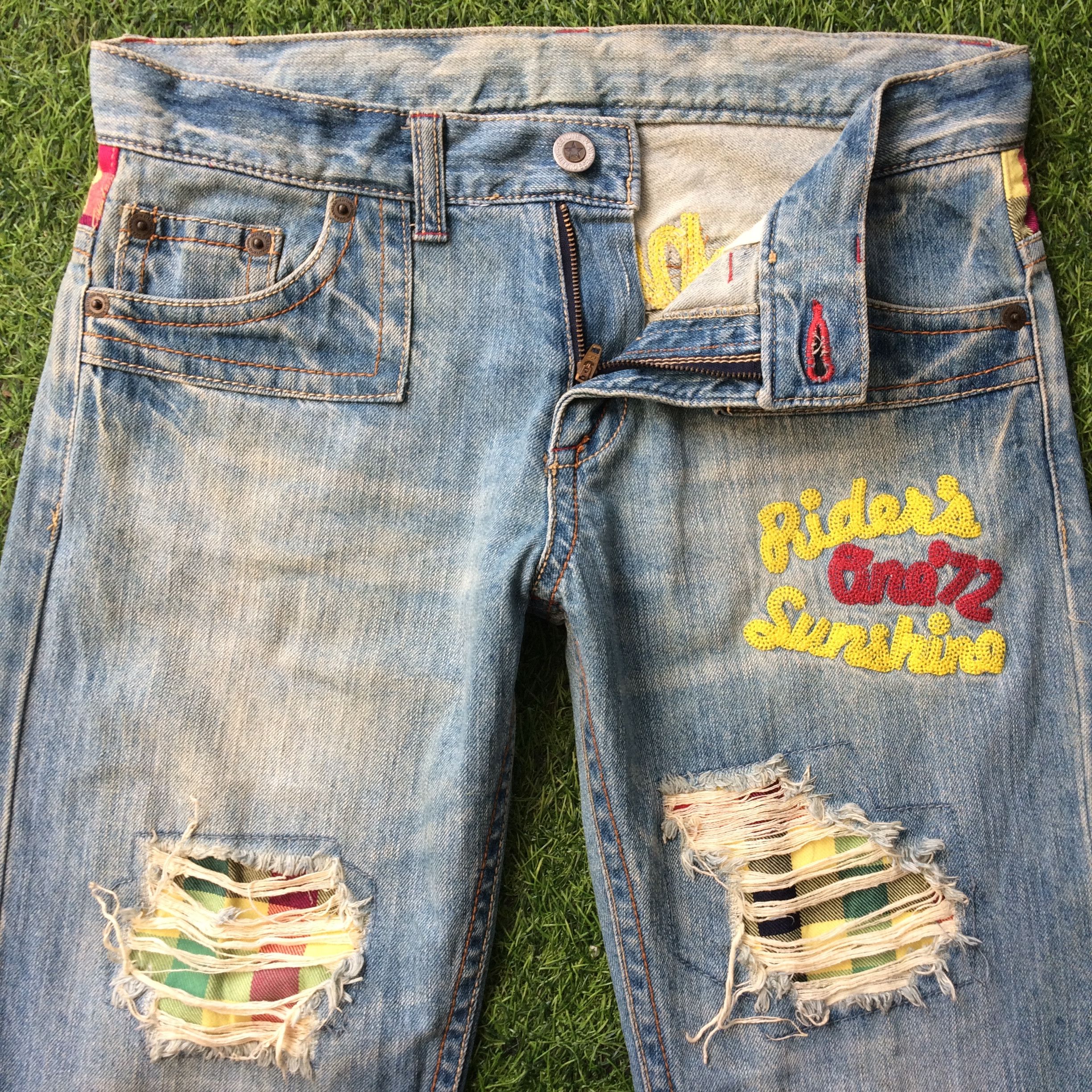 Japanese Brand Japan Spell Out Embroidered Distressed Jeans #D-481 Size US 31 - 3 Thumbnail