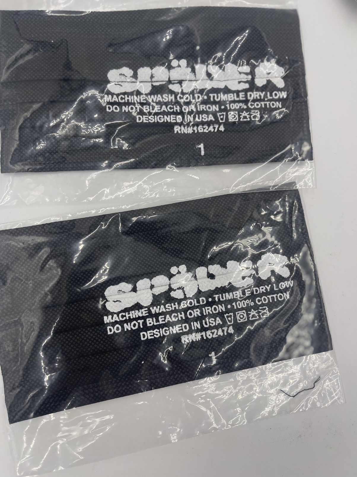 Sp5der × Young Thug YOUNG THUG 🕷 SPIDER WORLDWIDE PACK OF 5 MASK BLK/WHT Size ONE SIZE - 2 Thumbnail