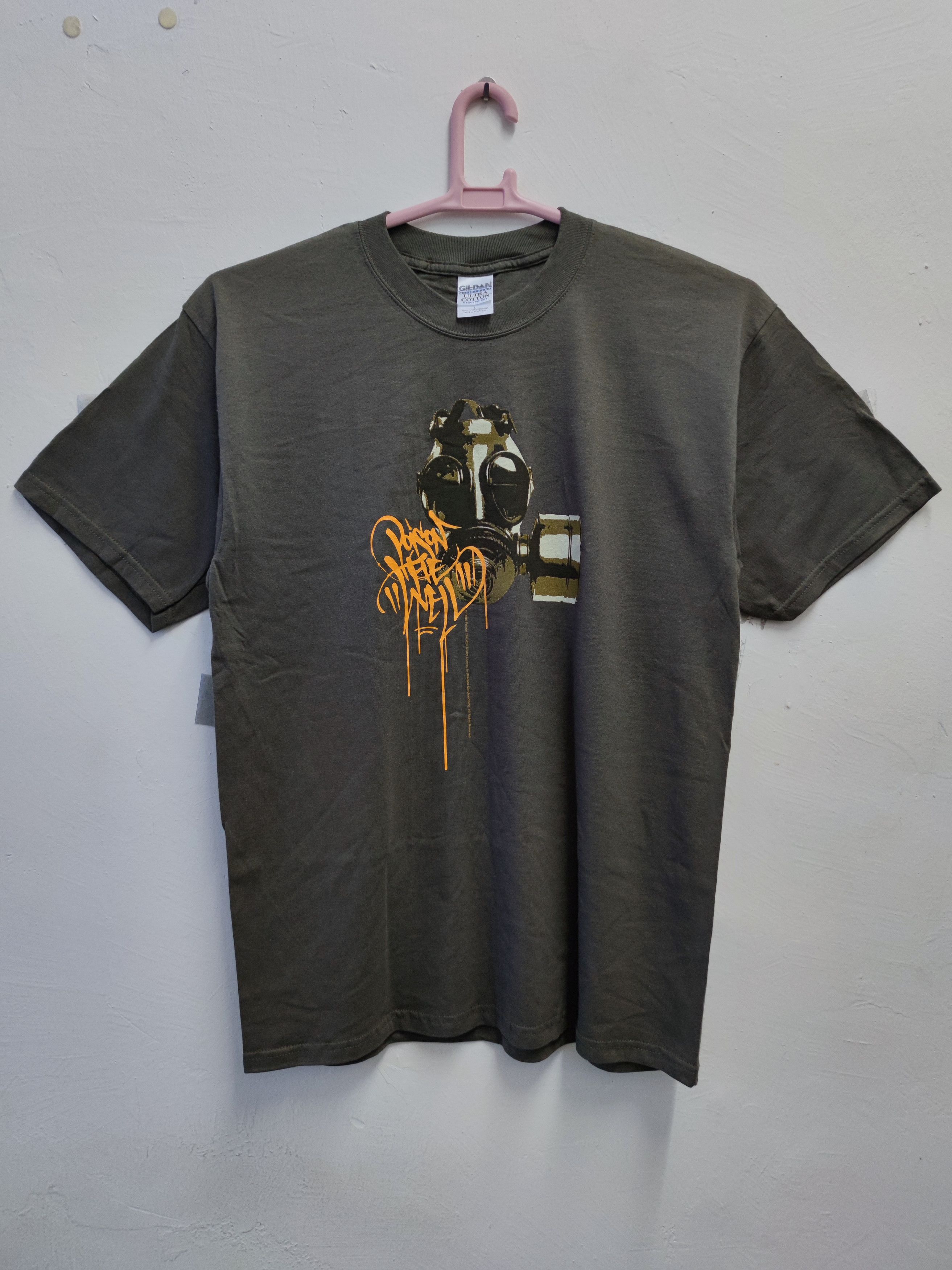 Band Tees Poison The Well Gas Mask ©2005 Bravado Merchandising T-shirt Size US L / EU 52-54 / 3 - 1 Thumbnail