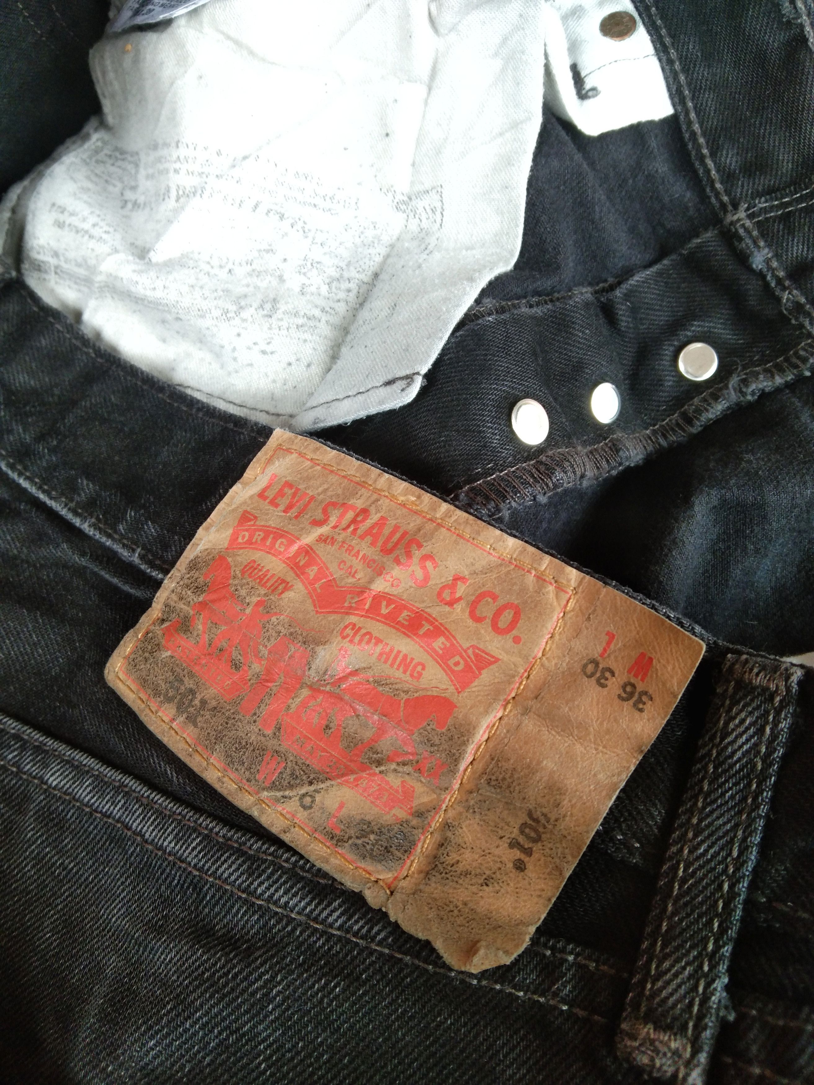 Levi's Vintage Levi's 501 Black Straight Leg Distressed Jeans 36x30 Size US 36 / EU 52 - 9 Thumbnail