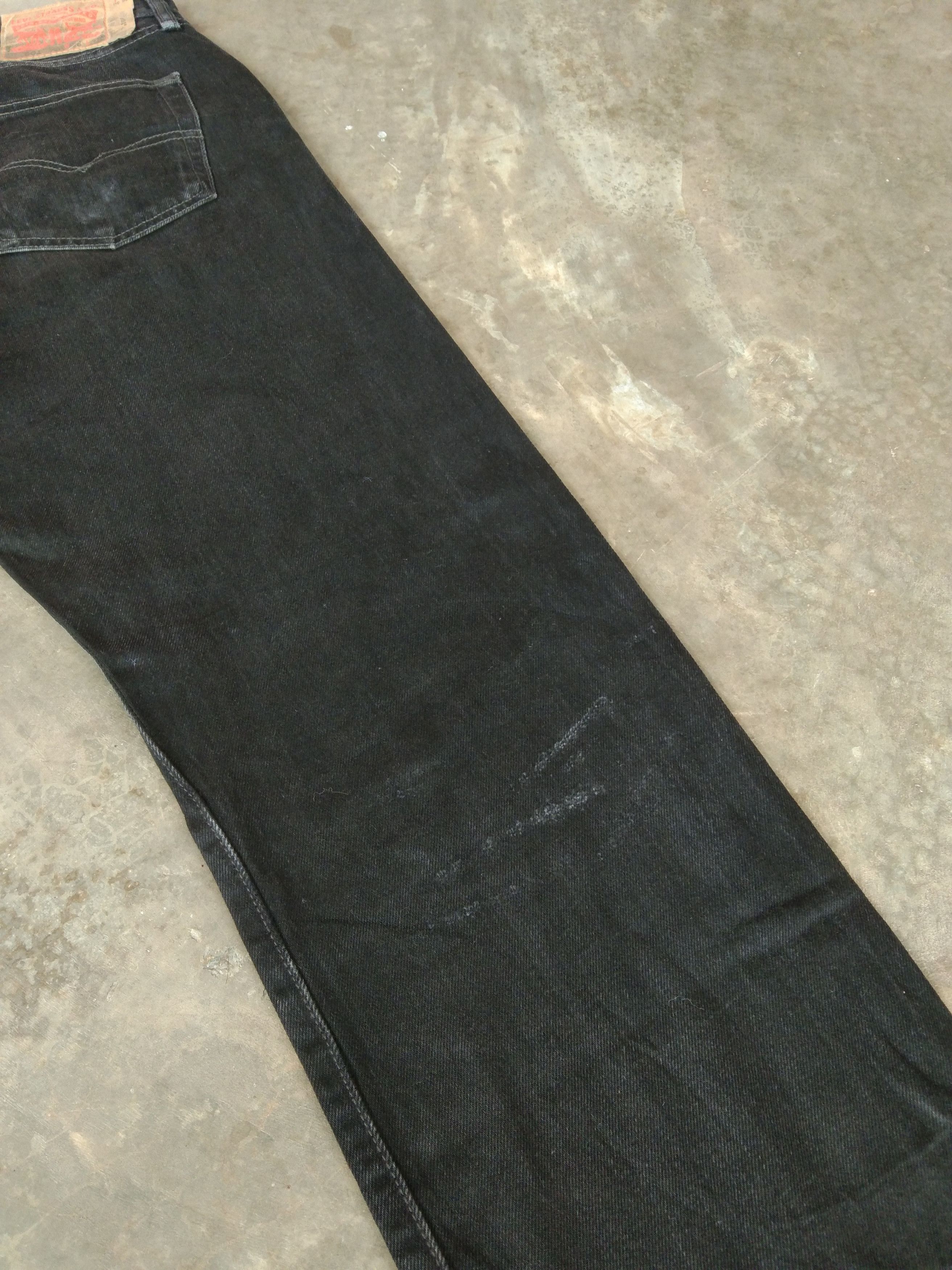 Levi's Vintage Levi's 501 Black Straight Leg Distressed Jeans 36x30 Size US 36 / EU 52 - 4 Thumbnail