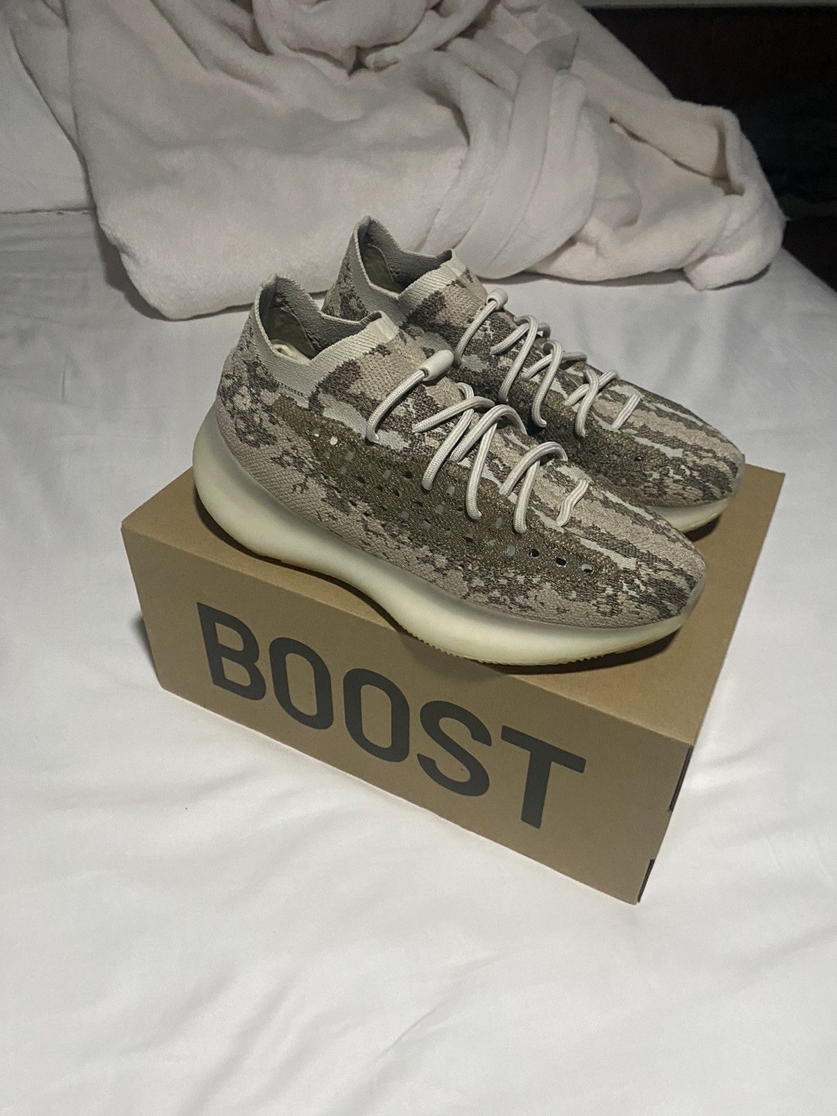 yeezy 380 wit