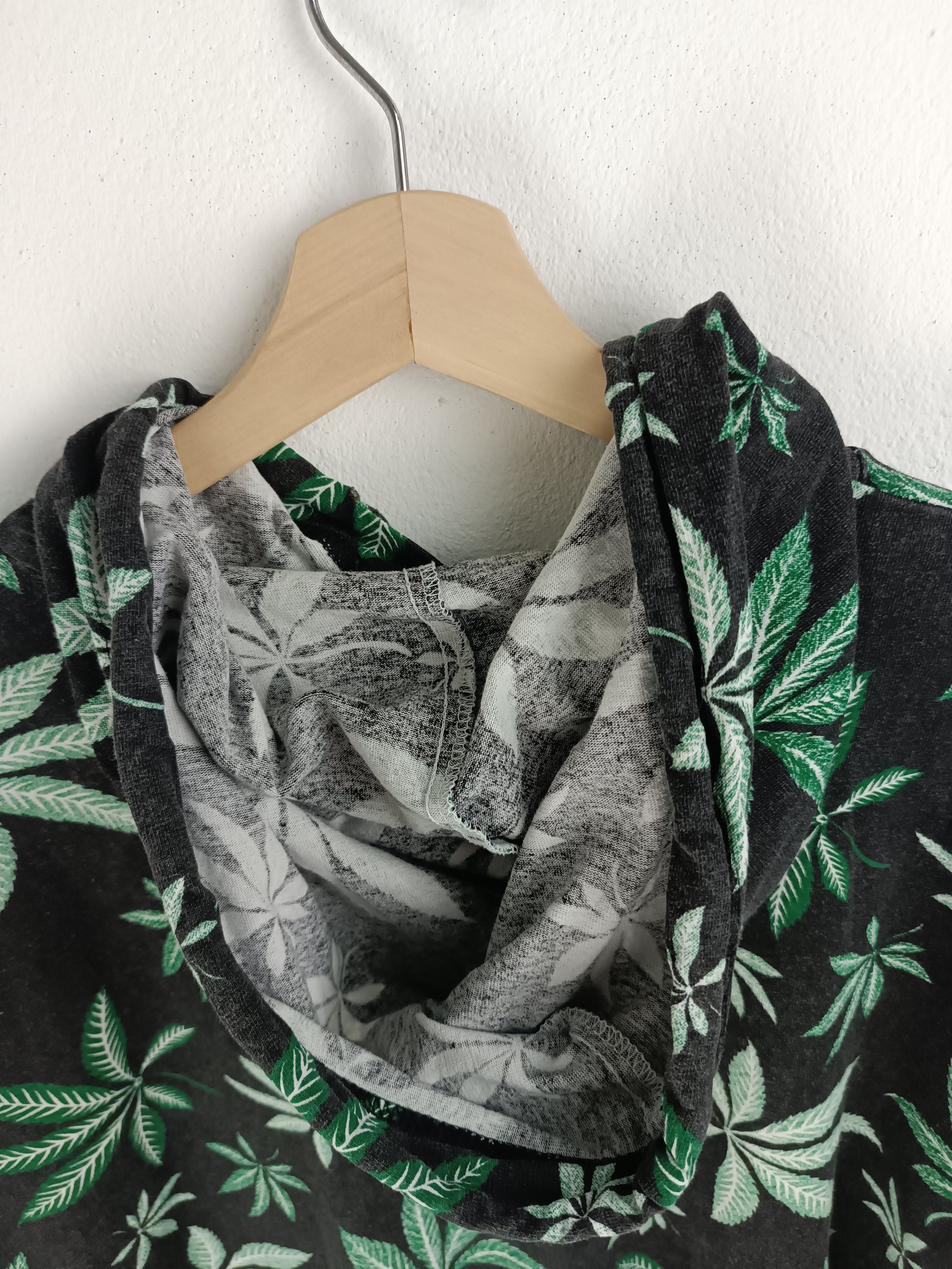 Other VINTAGE 90'S SAND LOVER'S BEACHES SUMMER DASHIKI HOODIE Size US L / EU 52-54 / 3 - 17 Thumbnail