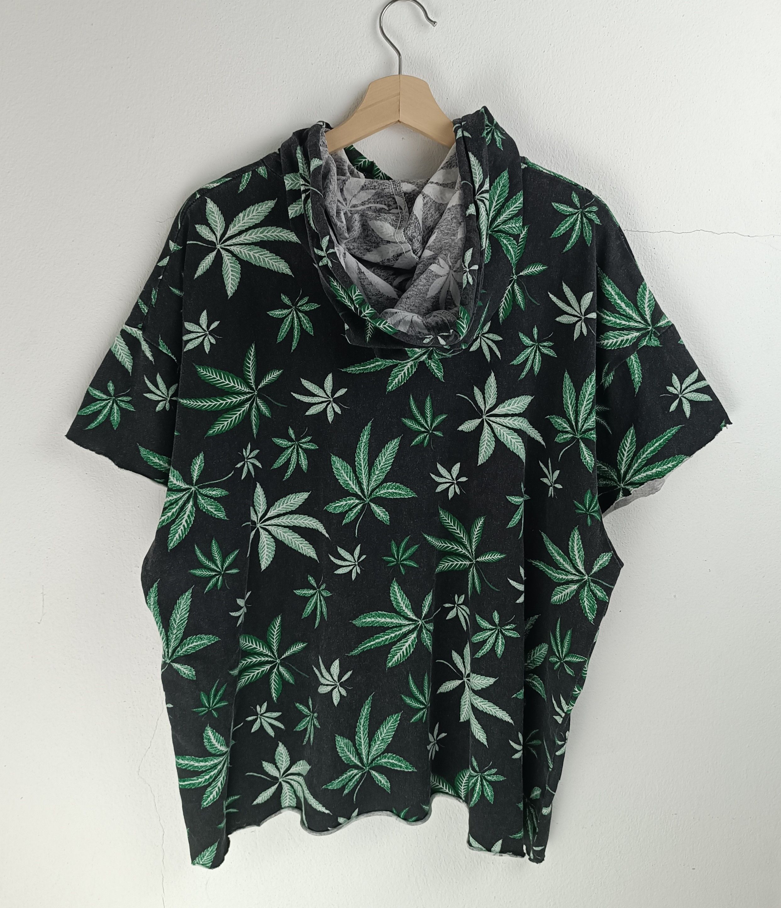 Other VINTAGE 90'S SAND LOVER'S BEACHES SUMMER DASHIKI HOODIE Size US L / EU 52-54 / 3 - 4 Thumbnail