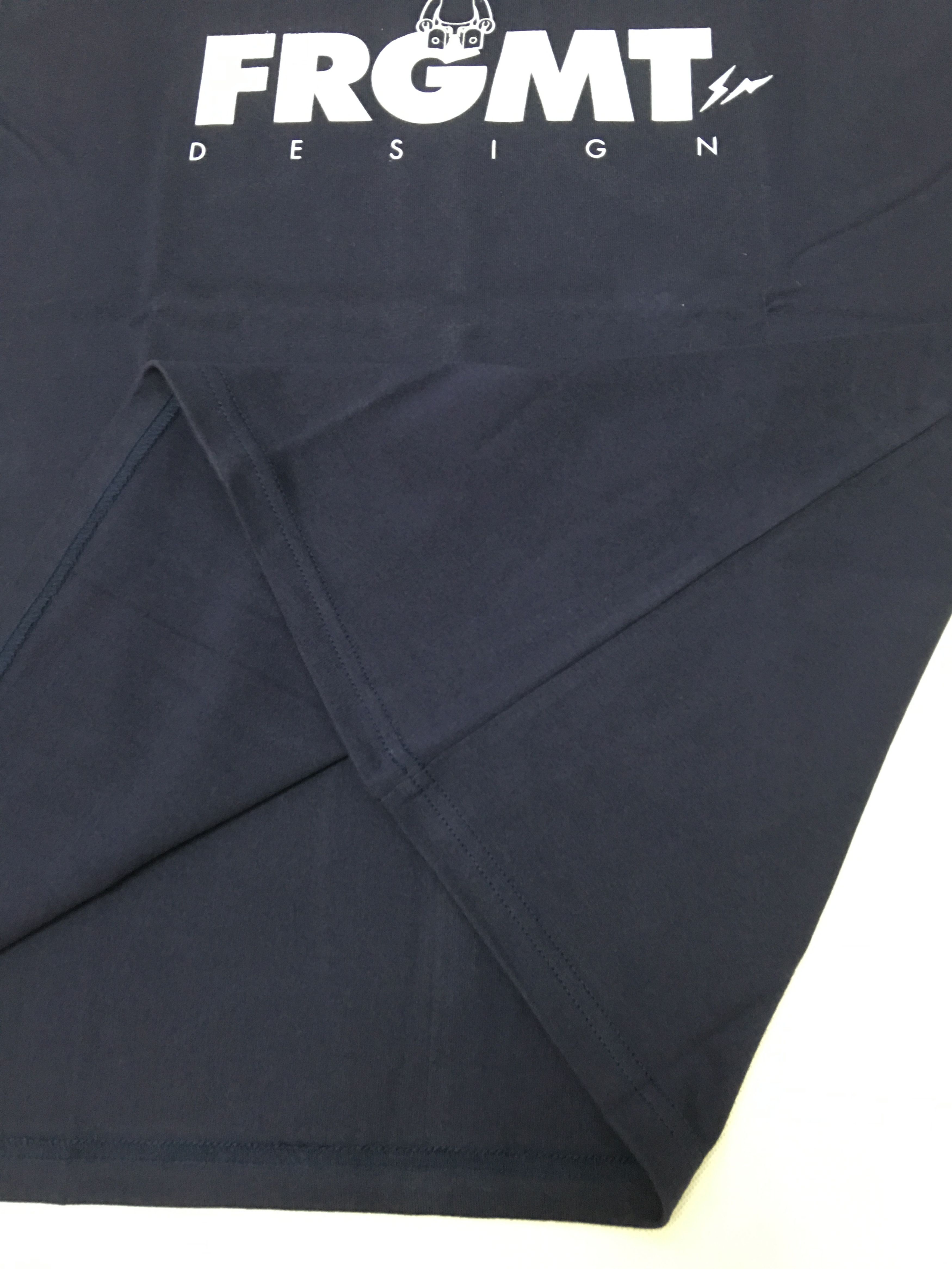 Fragment Design Fragment Design Bearbrick BE@RTEE Tee Navy Large Size US L / EU 52-54 / 3 - 3 Thumbnail